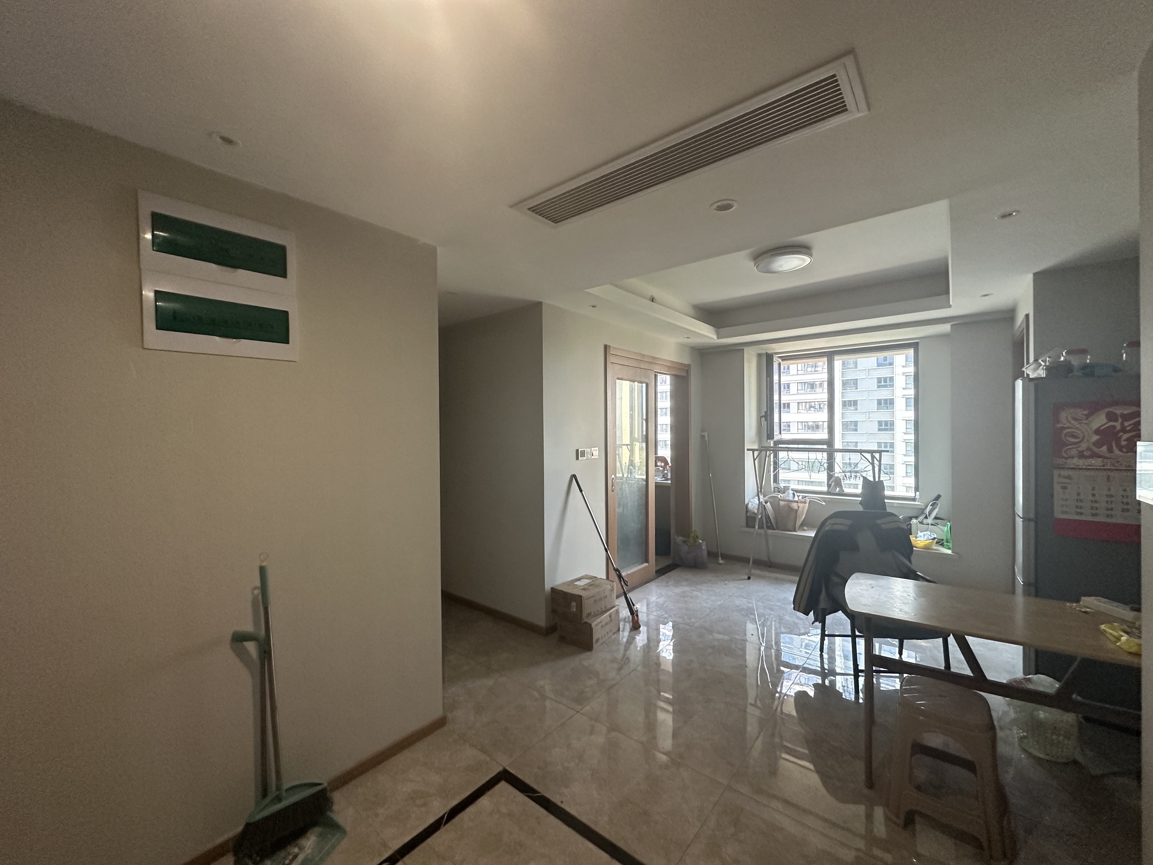 绿地太湖朗峯 5居室 850元/月