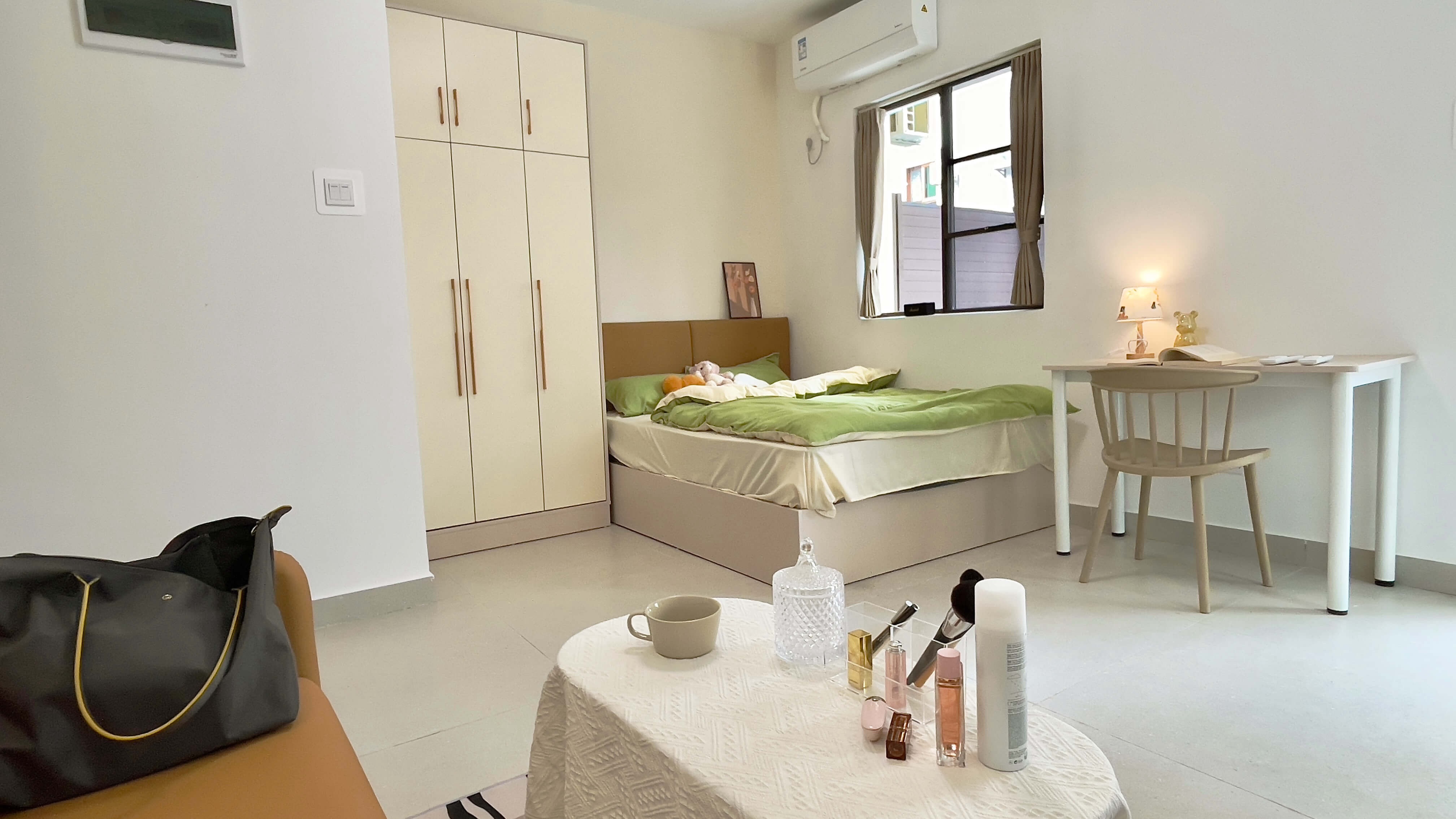 梅花山庄 1居室 3600元/月