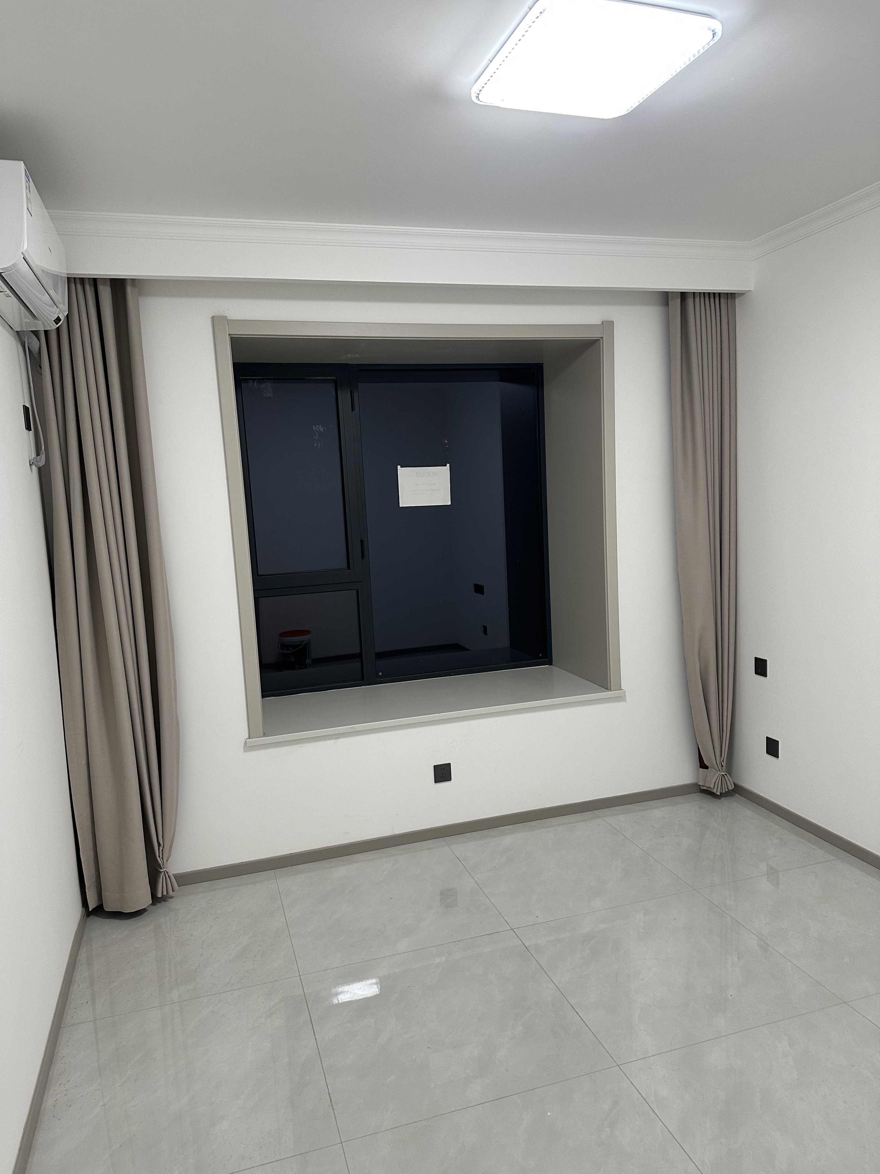 西等驾坡小区 随时看房·