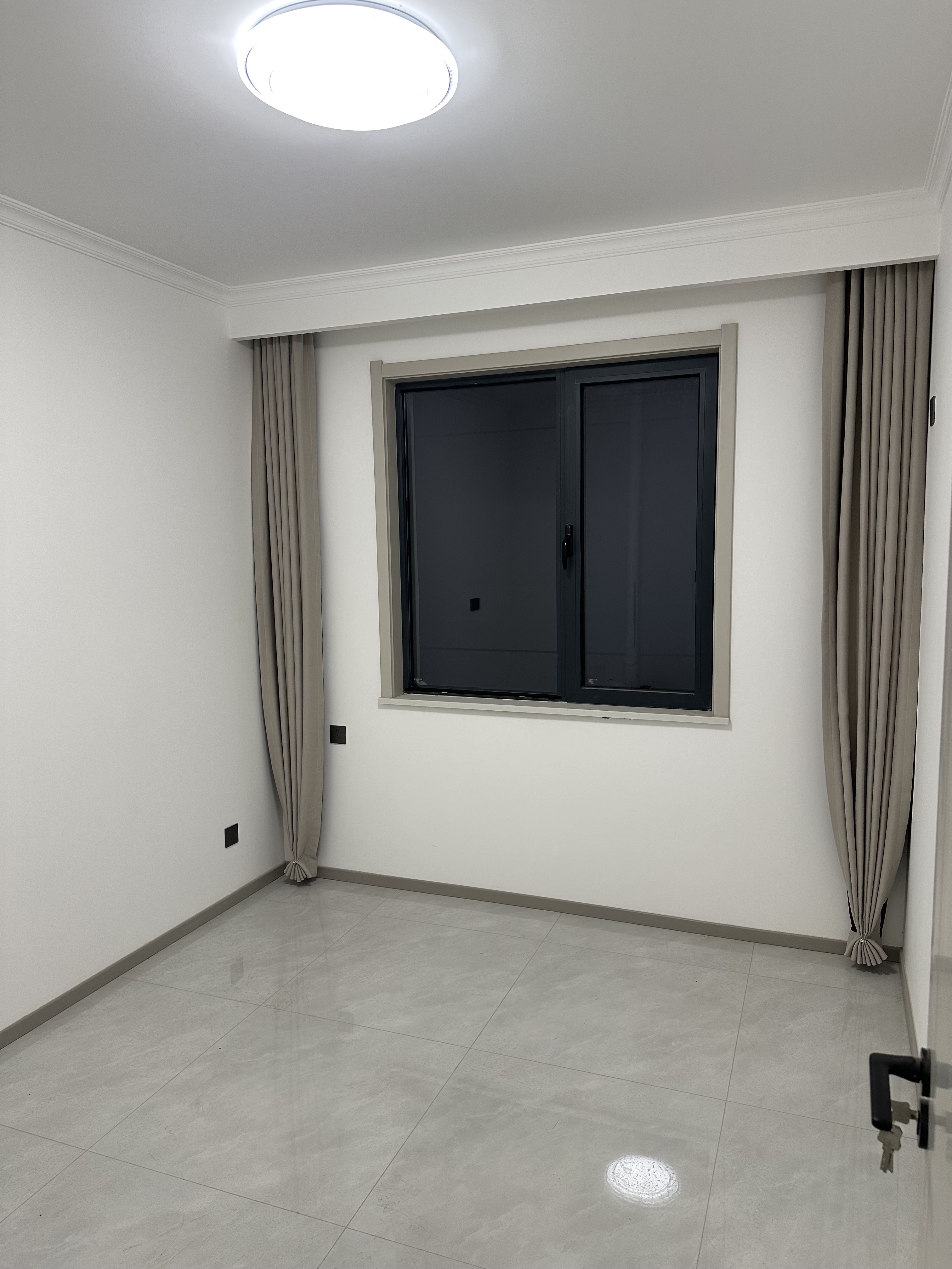 西等驾坡小区 随时看房·