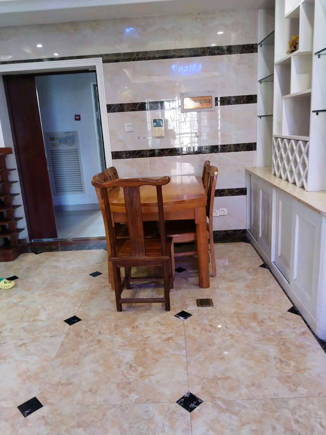 白鹭湾4区 随时看房·