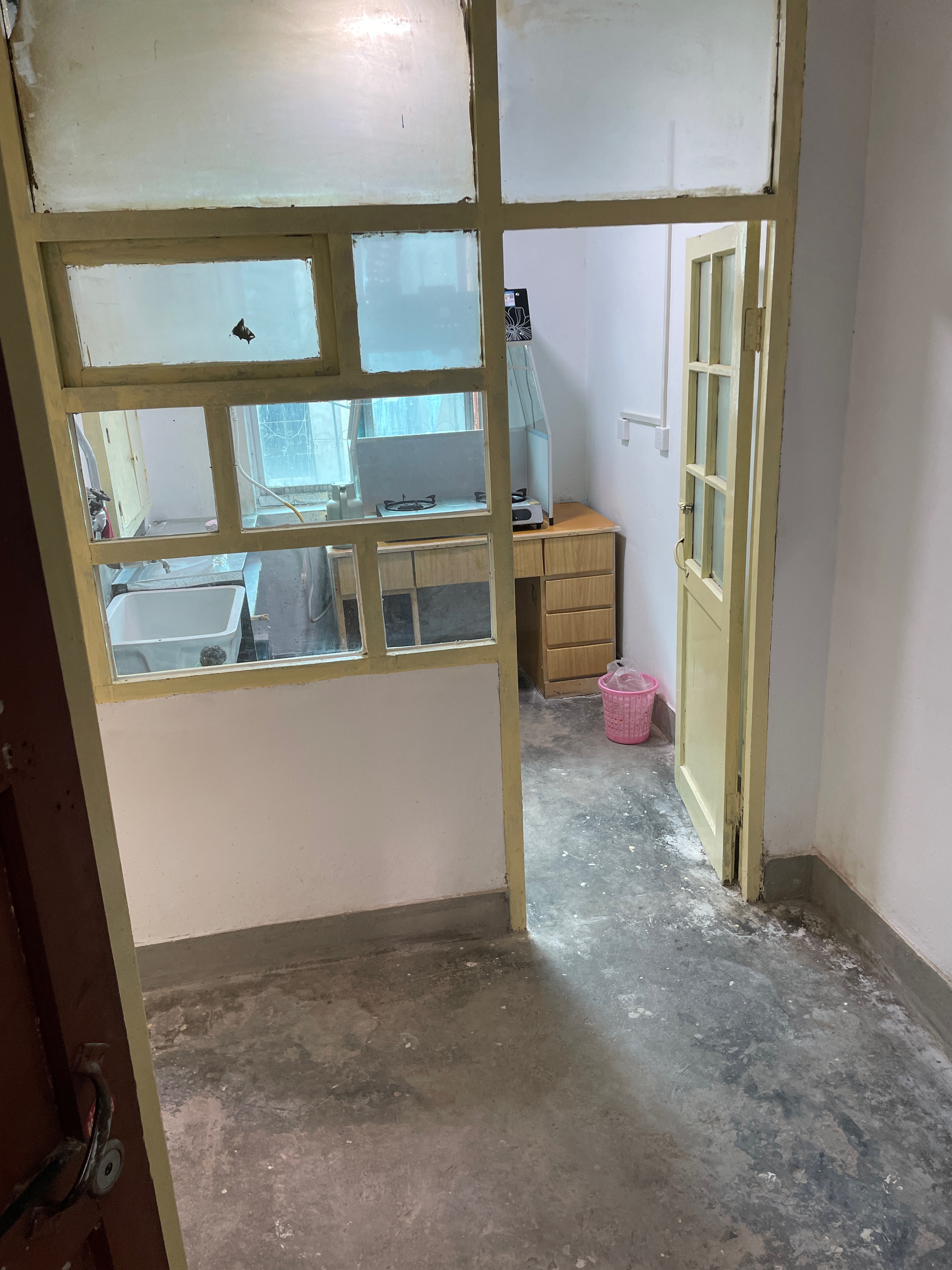 青门小区113号院 随时看房·