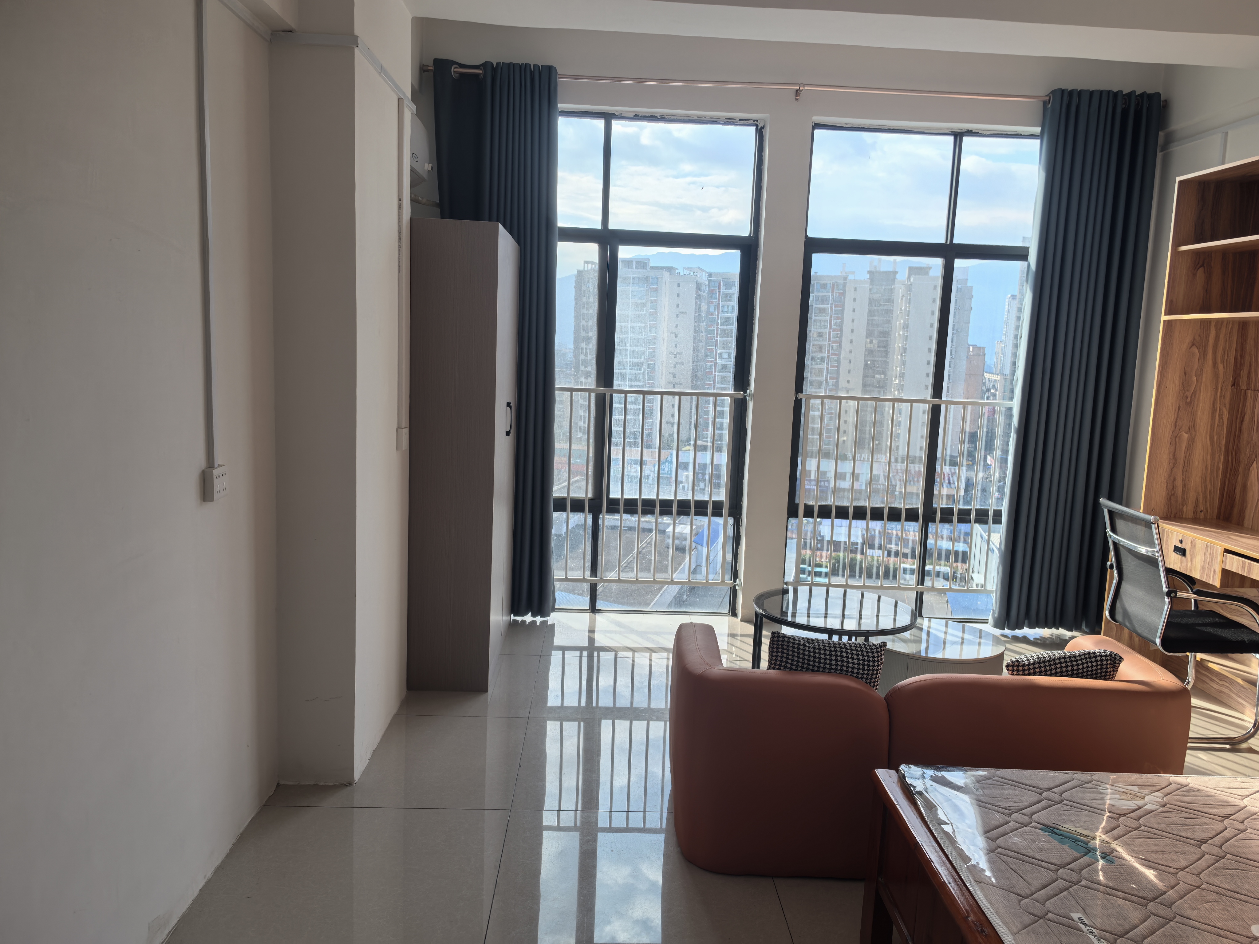 鑫华小区 随时看房·