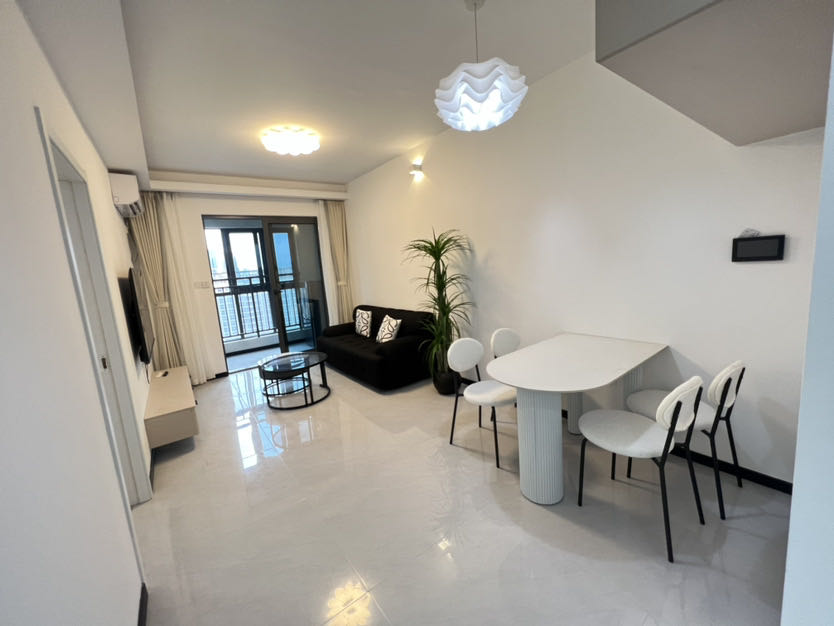 武汉三镇中心 随时看房·