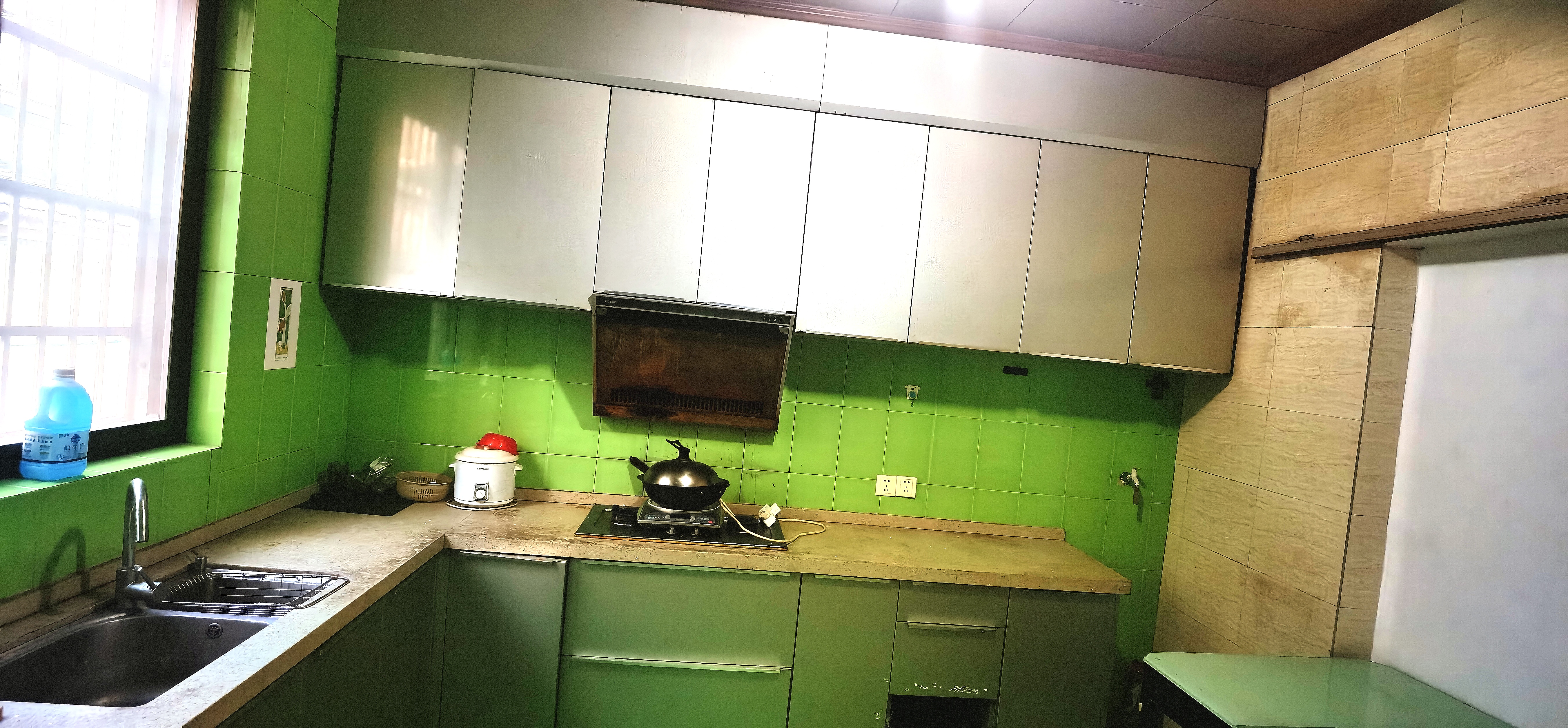 丰桥新村 随时看房·