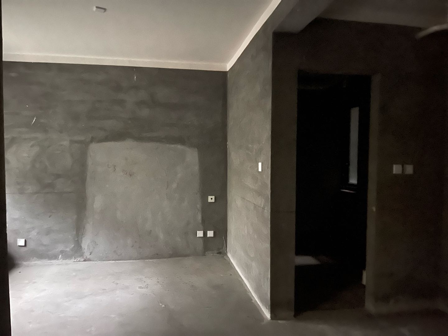 玲珑湾 2居室 650元/月