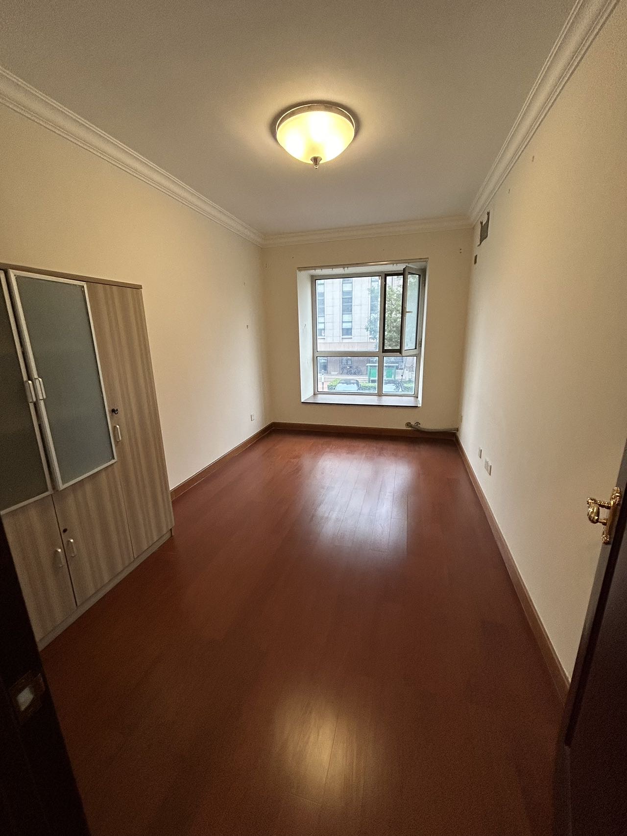 海天南苑 3居室 3500元/月