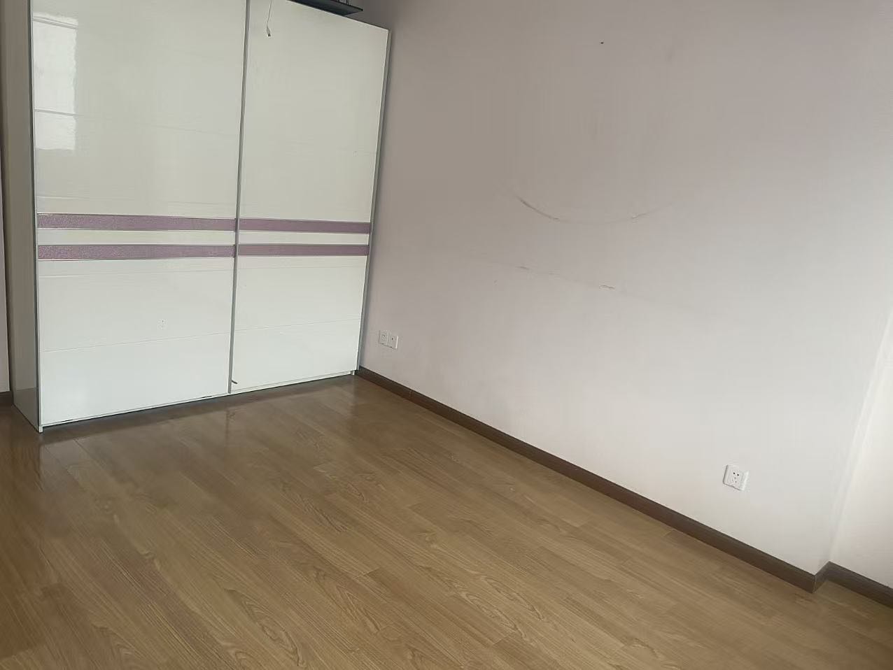 江桥三村七街坊 随时看房·