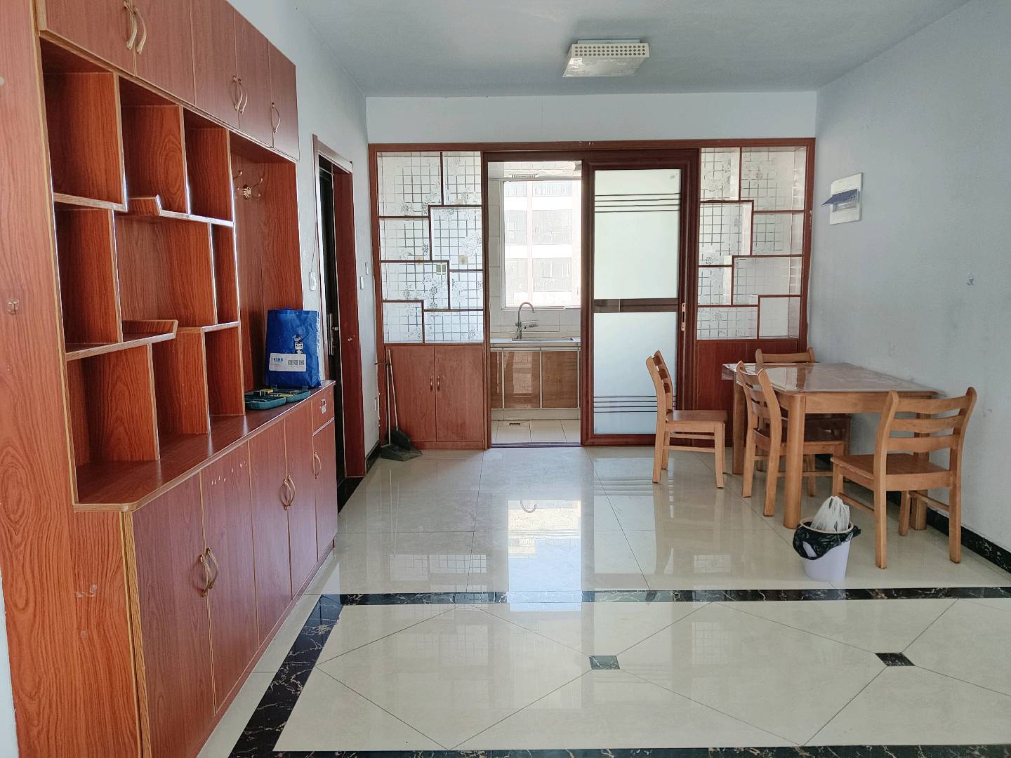 滨河花苑 随时看房·