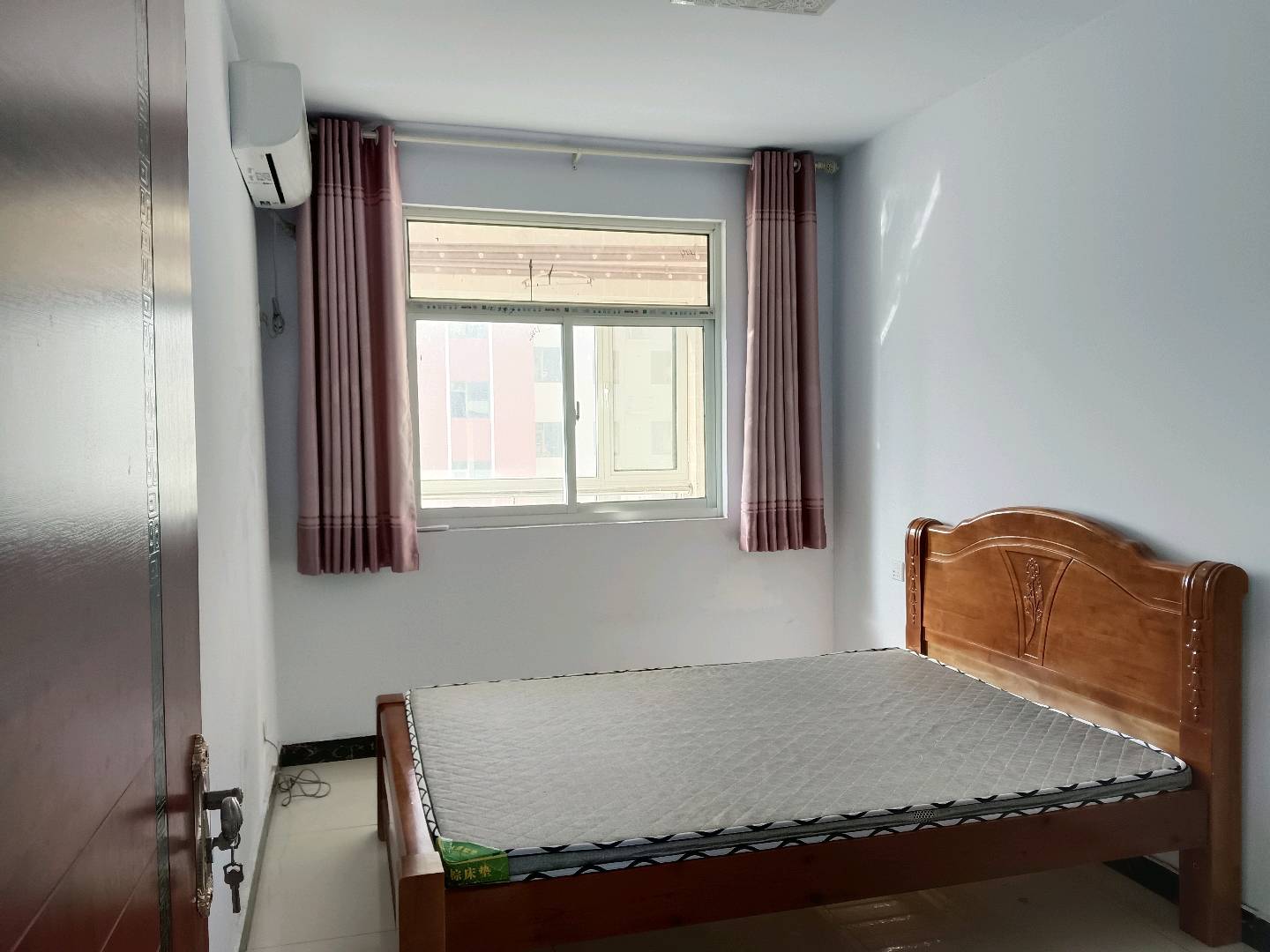 滨河花苑 随时看房·