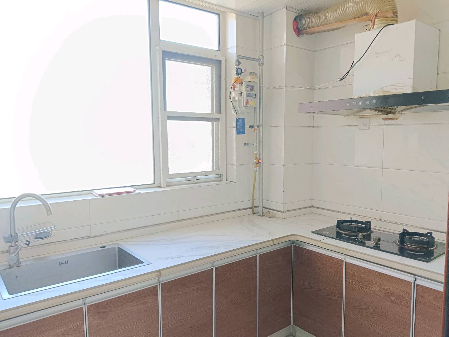 滨河花苑 随时看房·