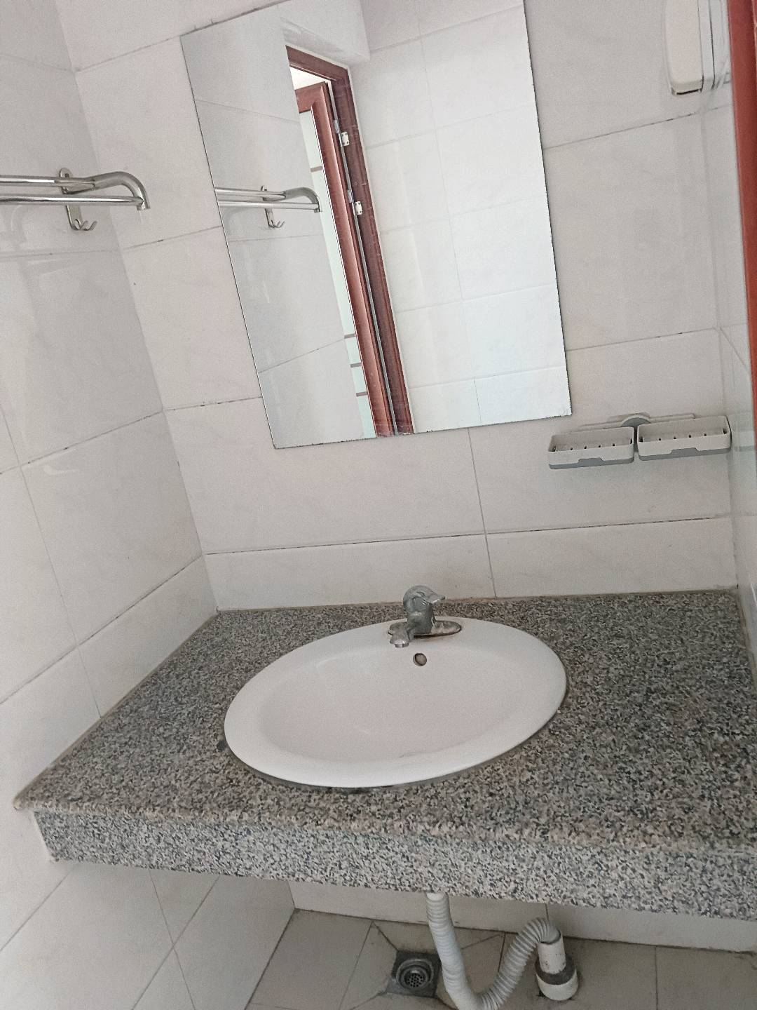 滨河花苑 随时看房·