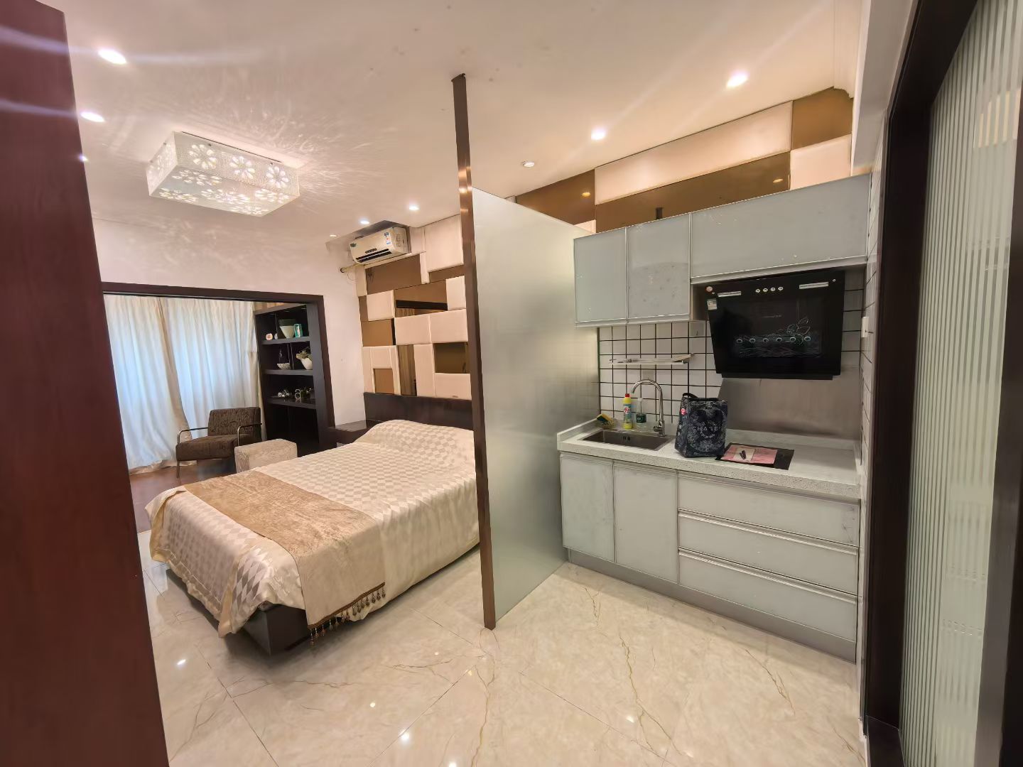 利海亚洲国际 随时看房·