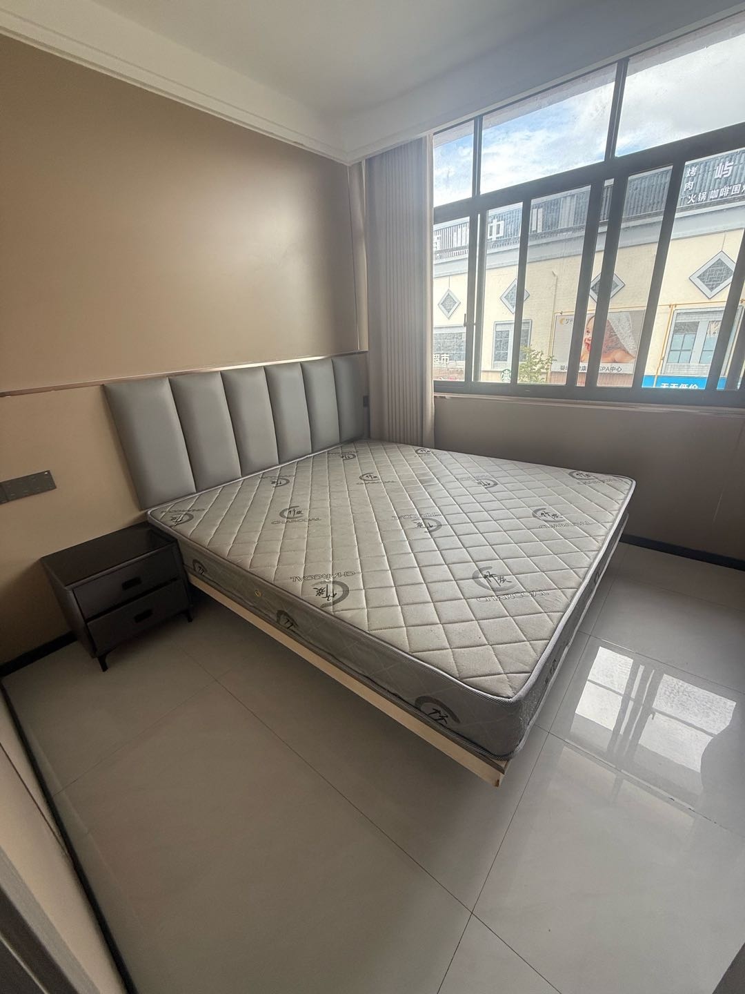 佛堂镇大成路175号 随时看房·