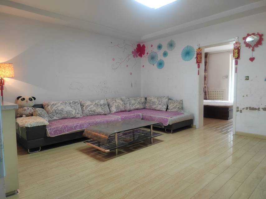 医药小区 3居室 1800元/月