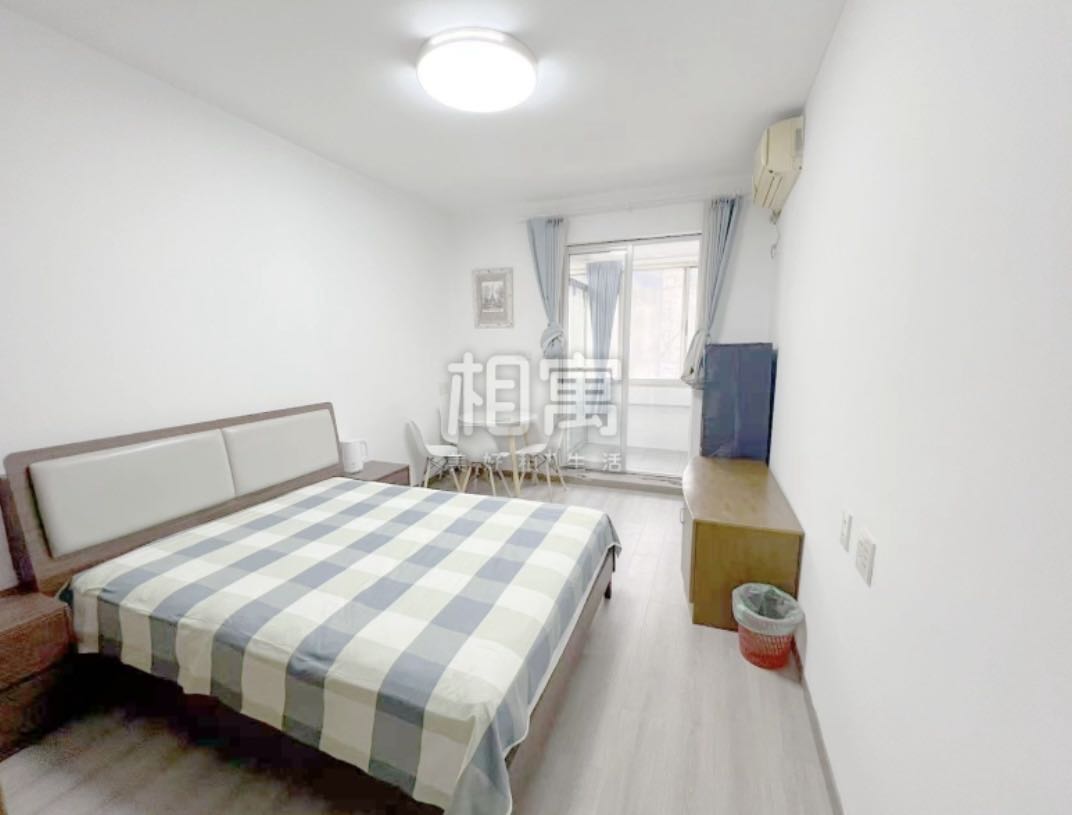 体育场路386号）