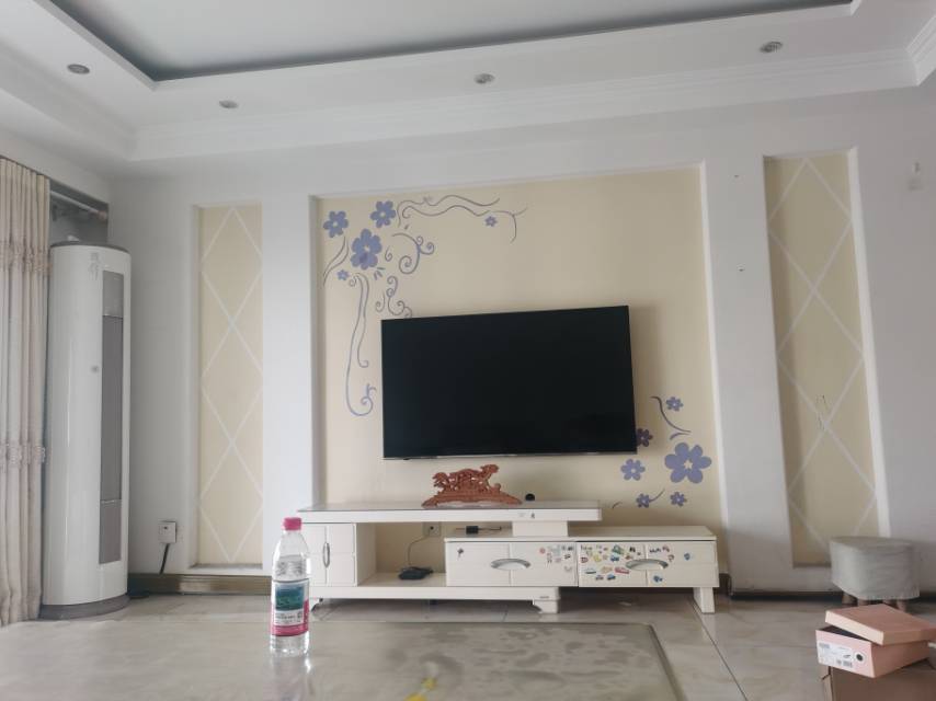 皇骐河滨华庭 随时看房·