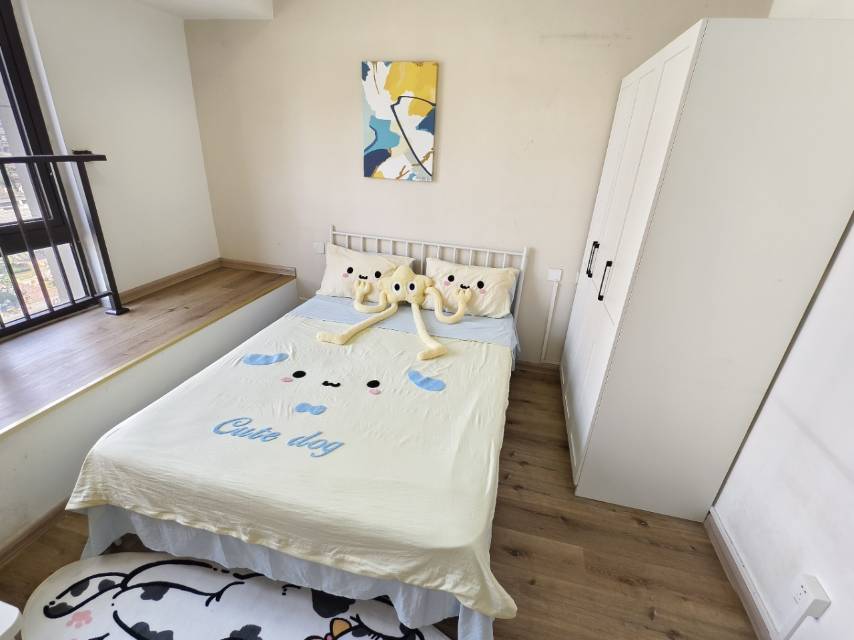 融创香璟台西苑小区 3居室 700元/月