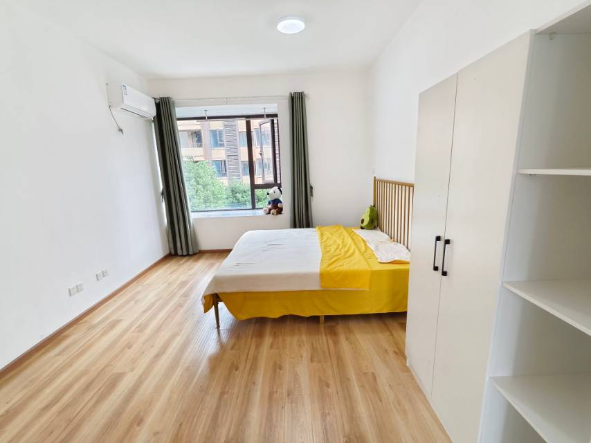 城南名著 3居室 700元/月