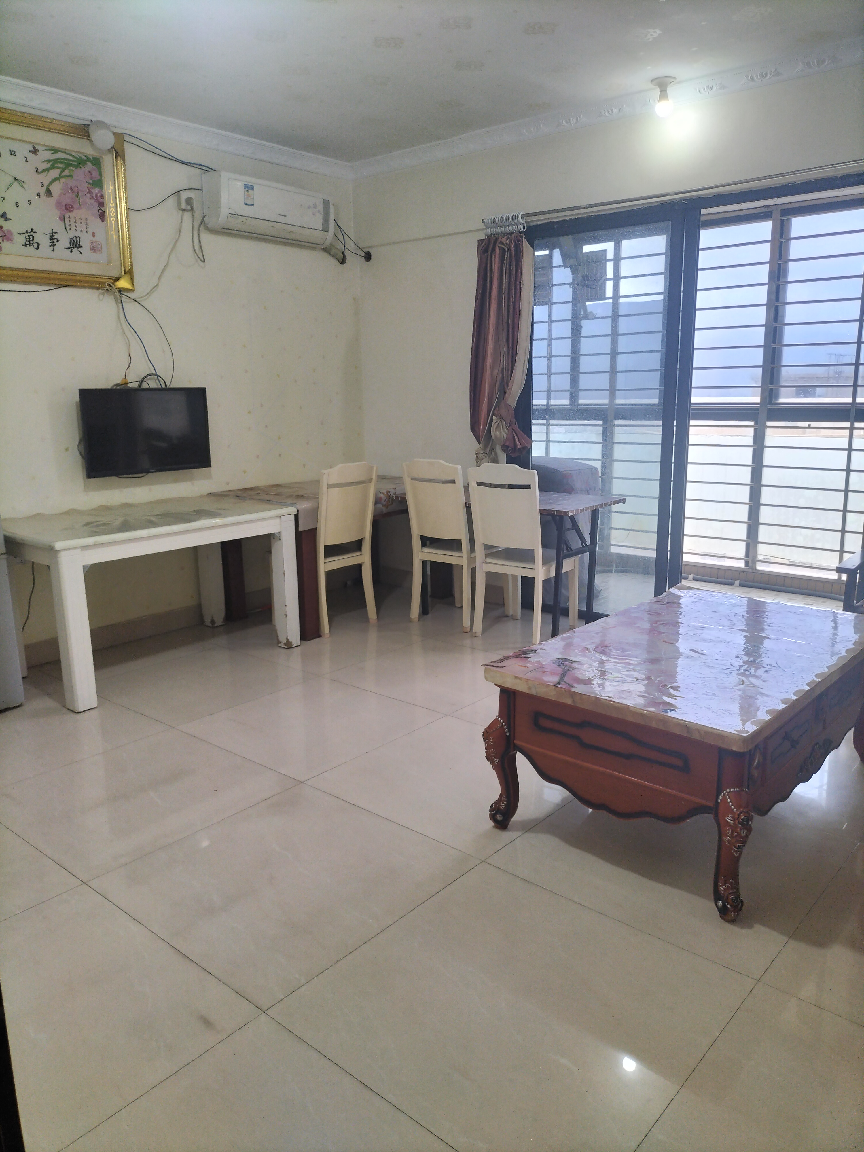 辉映江山二期 2居室 1600元/月