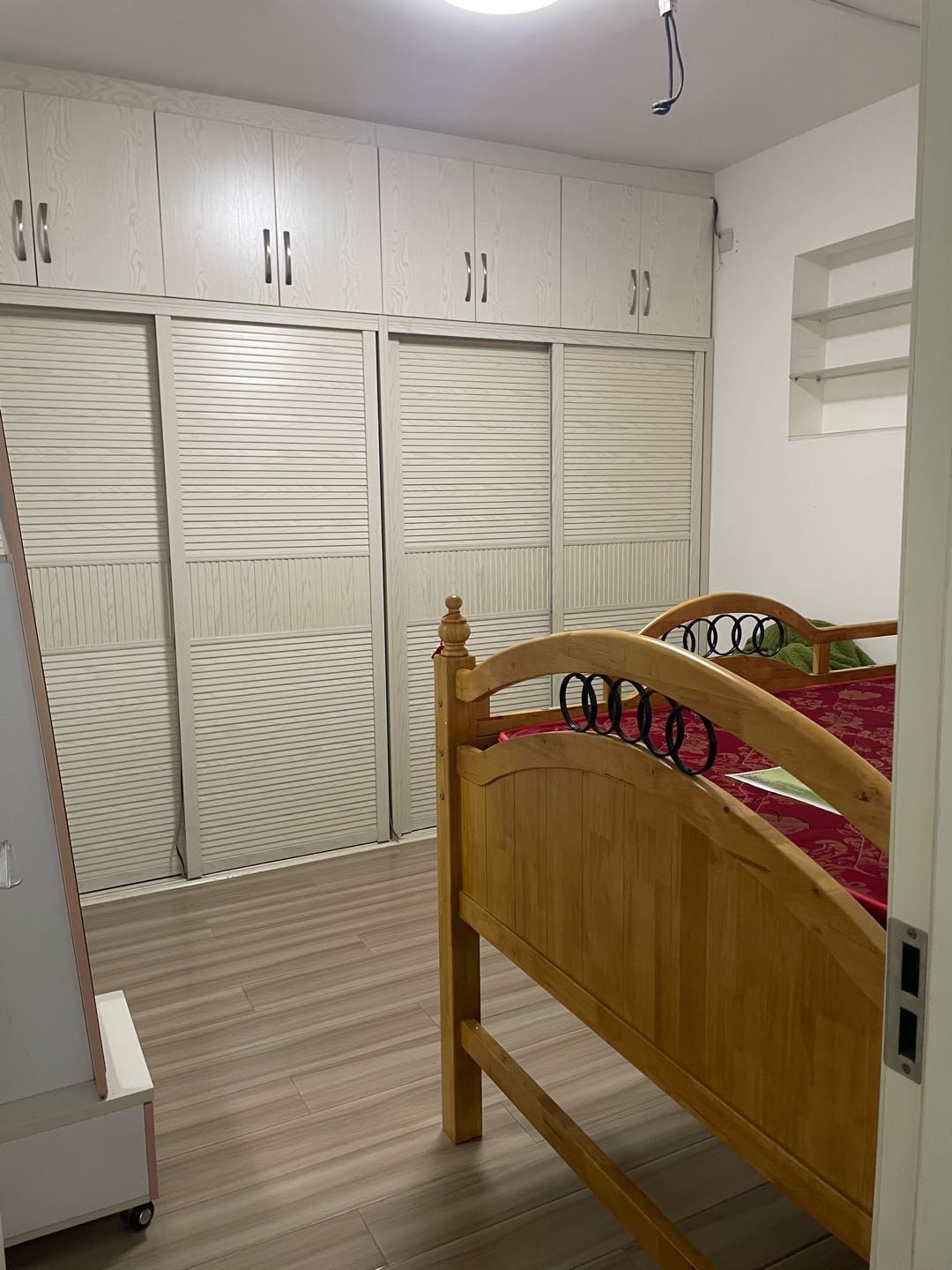 象山北路南昌市第一医院对面邮政宿舍 随时看房·