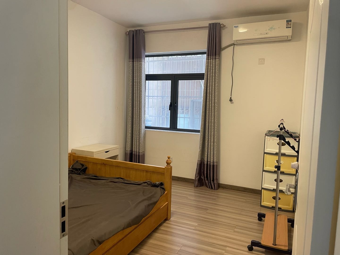 象山北路南昌市第一医院对面邮政宿舍 随时看房·