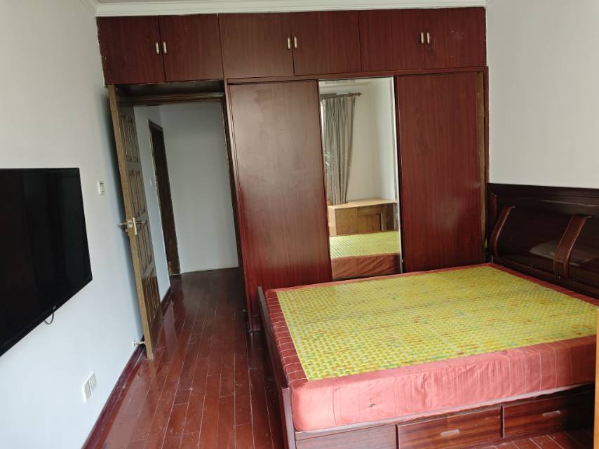 同济新村 随时看房·