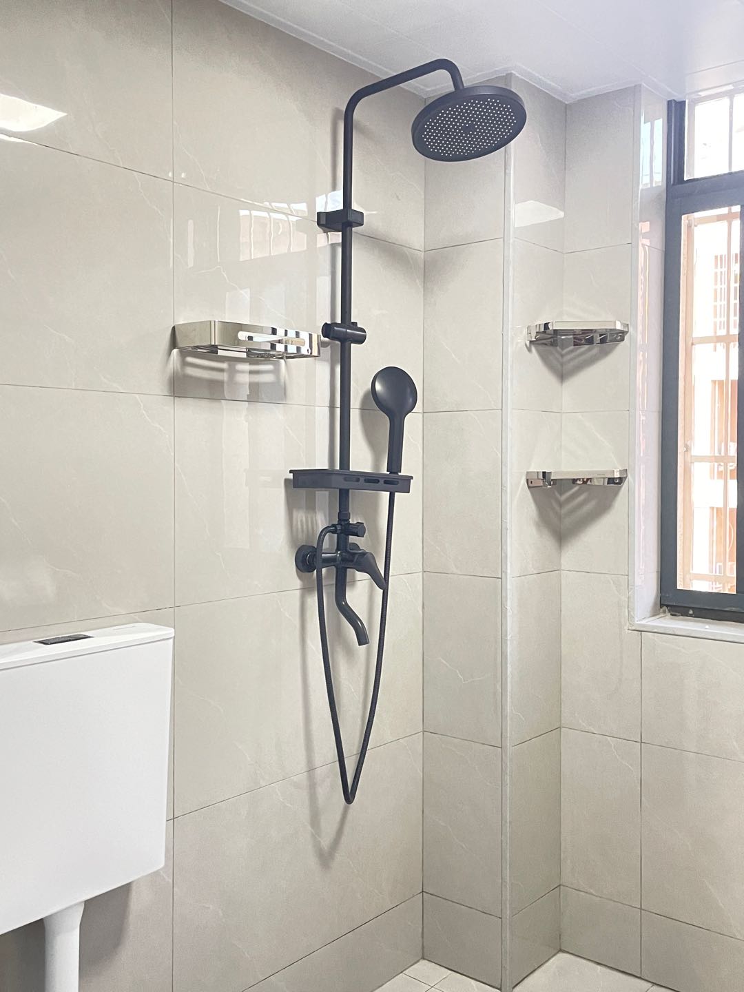 新南方中学 安居小区 随时看房·