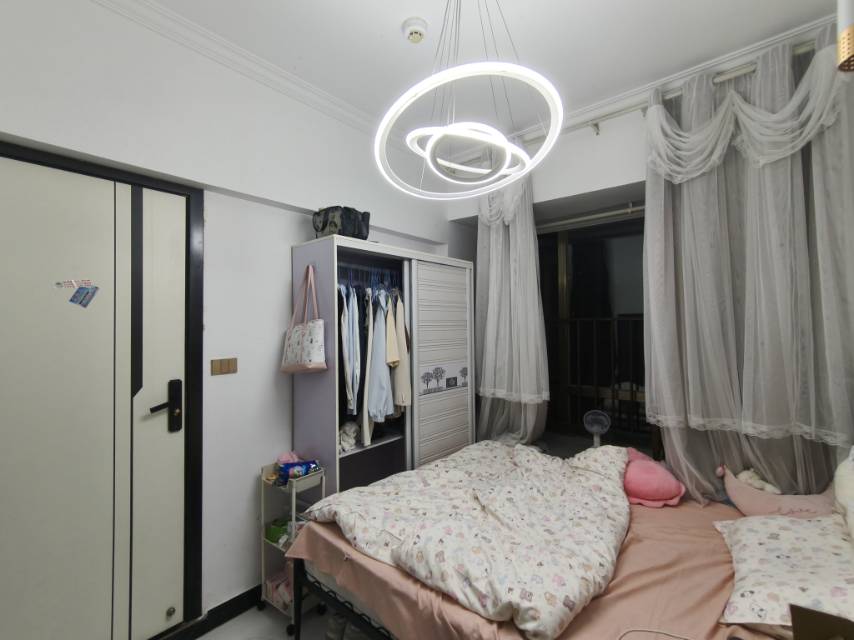 花果园一期14栋 1居室 950元/月