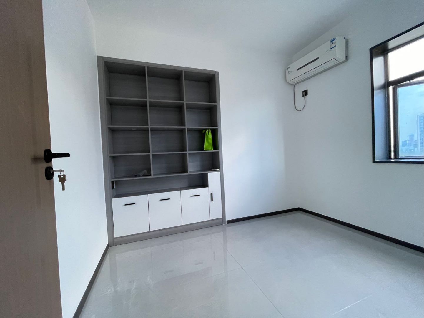 壆岗大厦 随时看房·