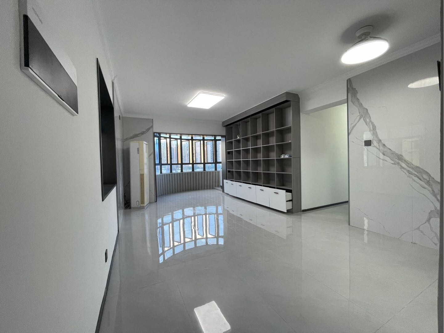 壆岗大厦 3居室 4000元/月