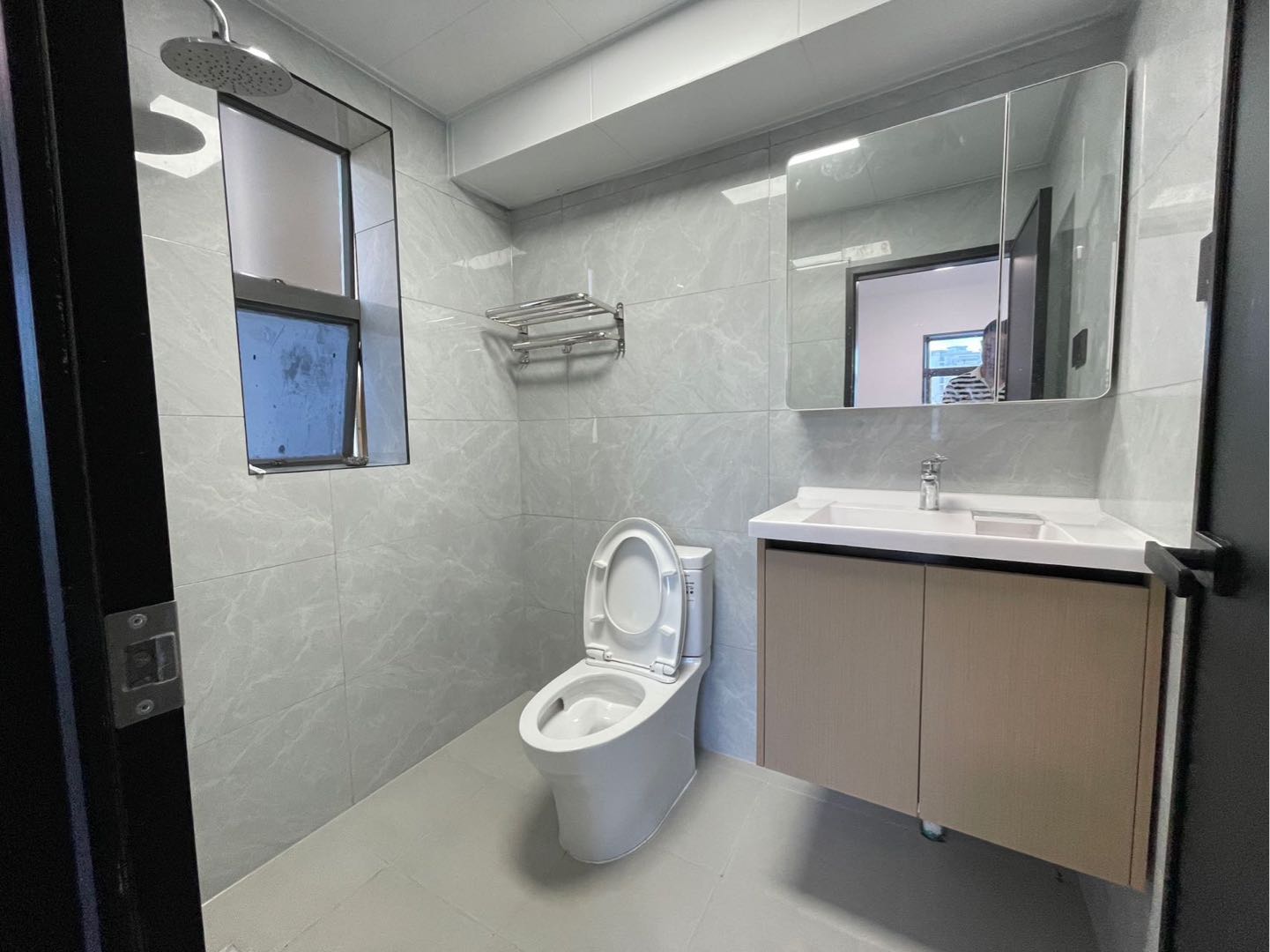 壆岗大厦 随时看房·