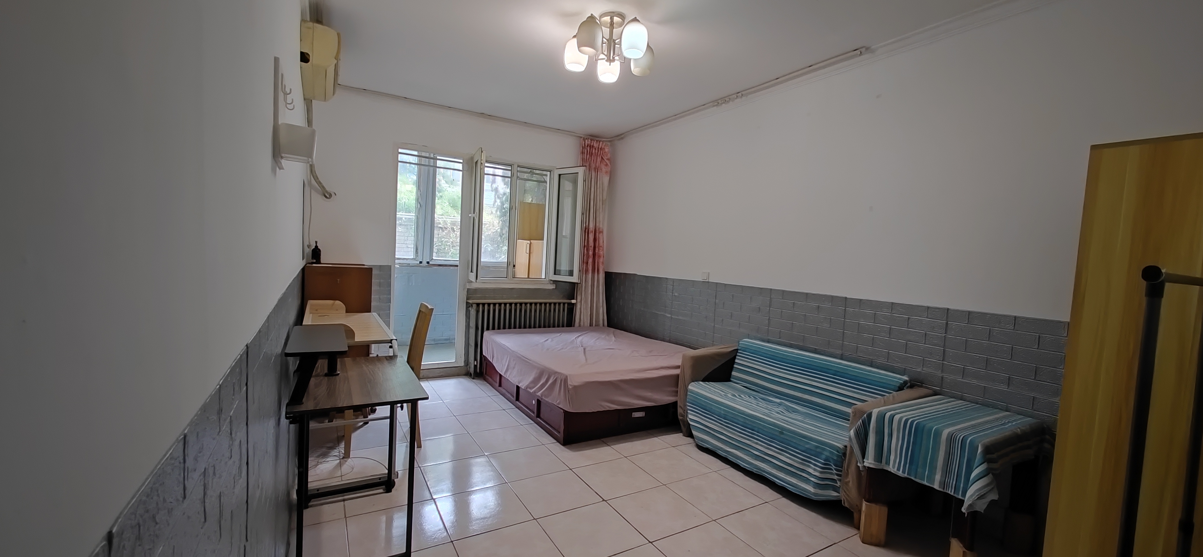 和平街十一区 1居室 5200元/月