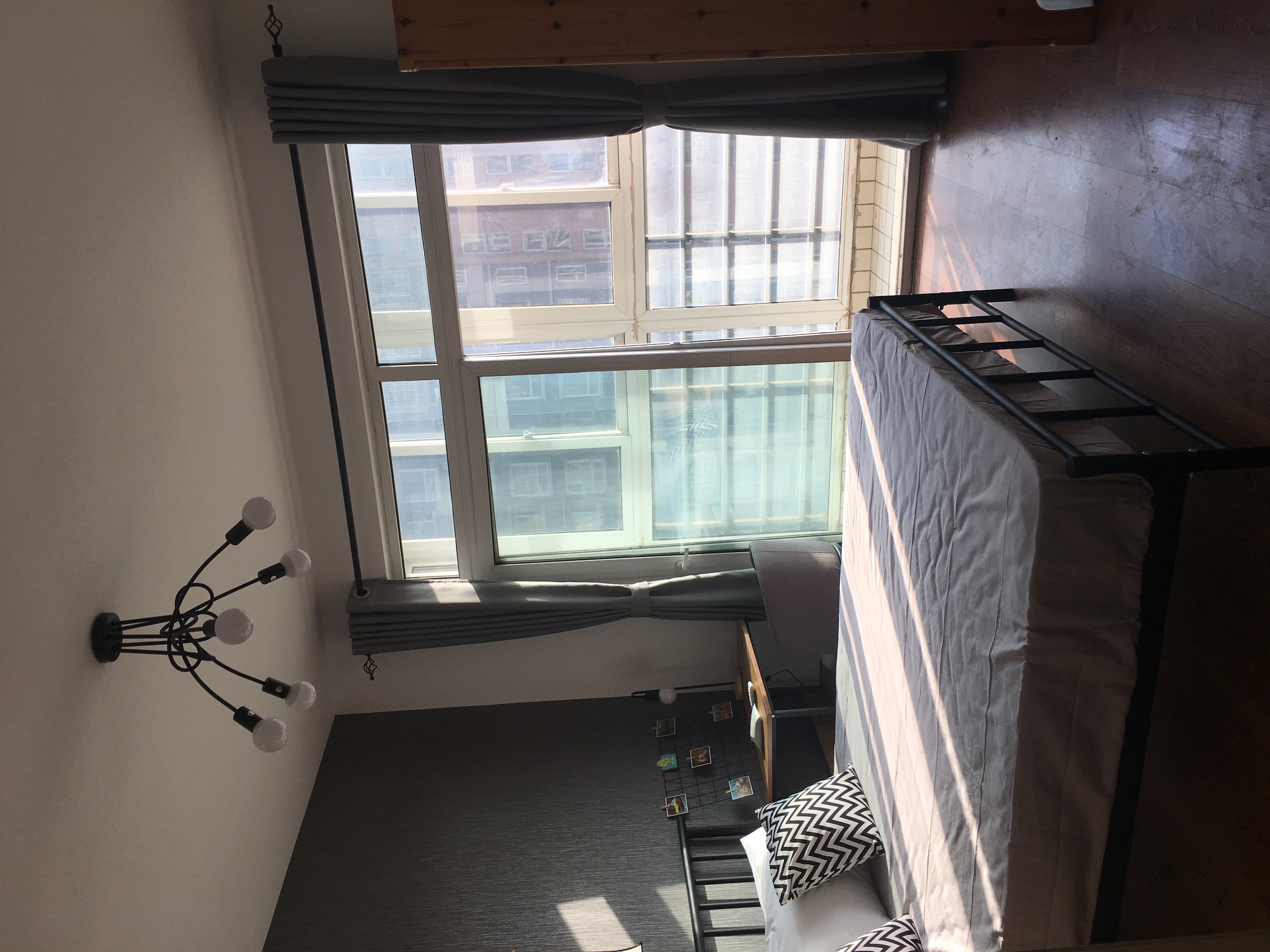 加州小镇 2居室 3300元/月