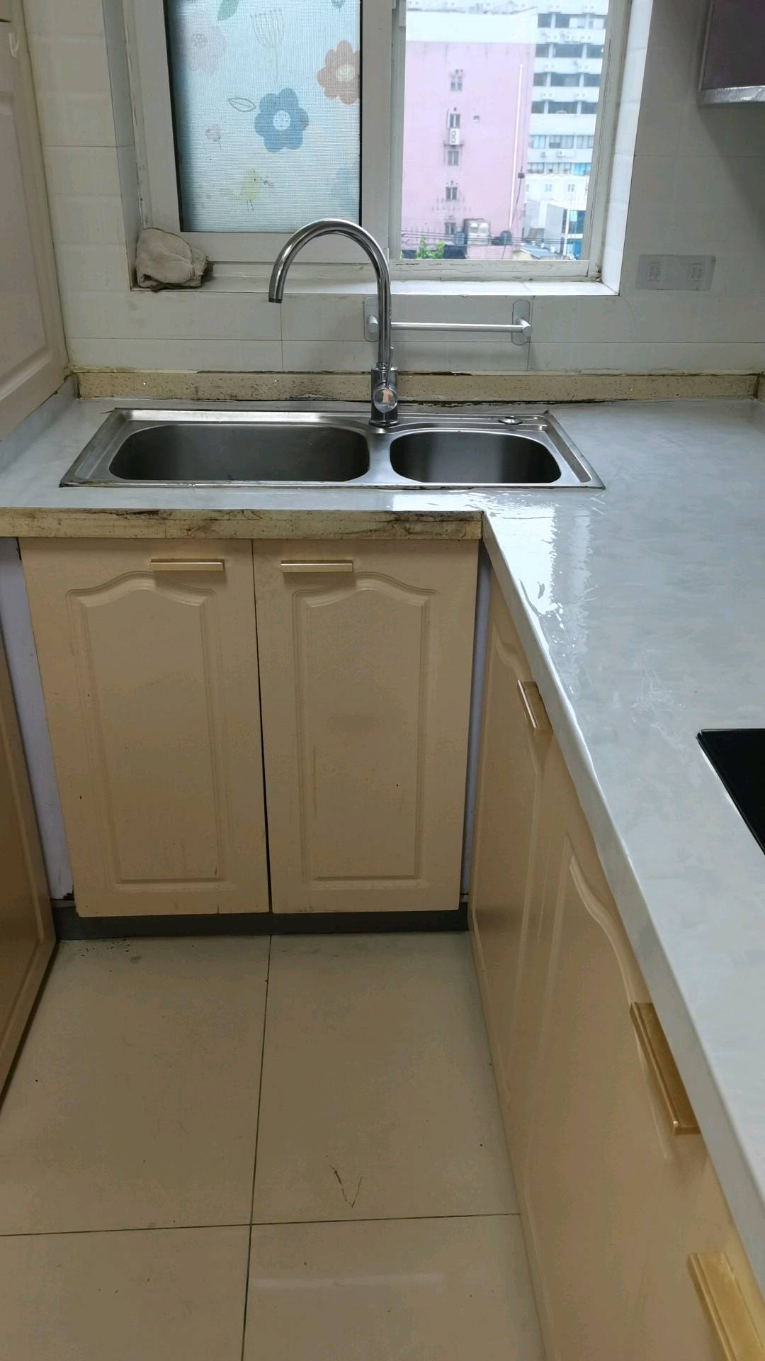 青云路650弄12号601室 随时看房·