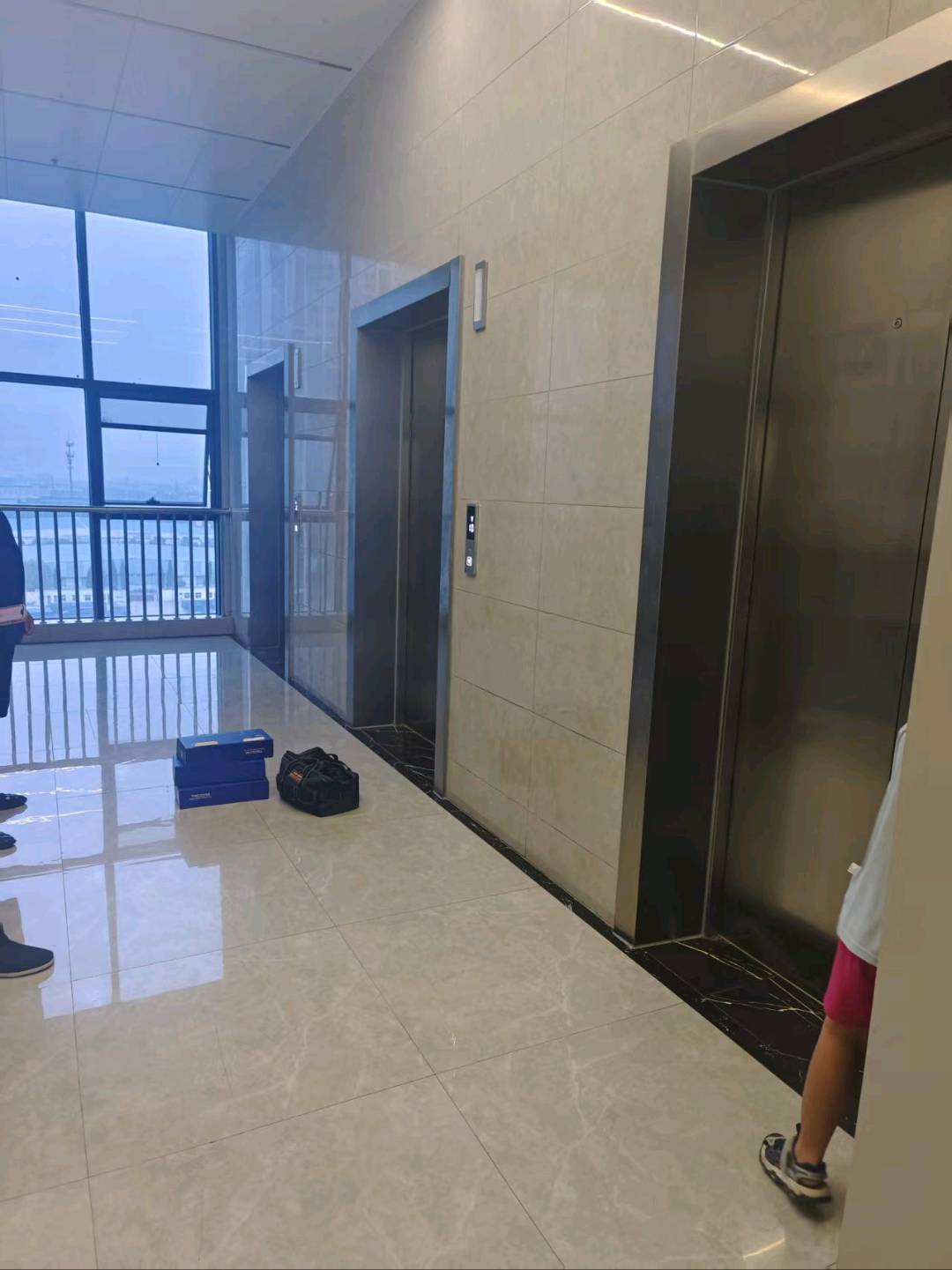 裕昌金融中心 随时看房·