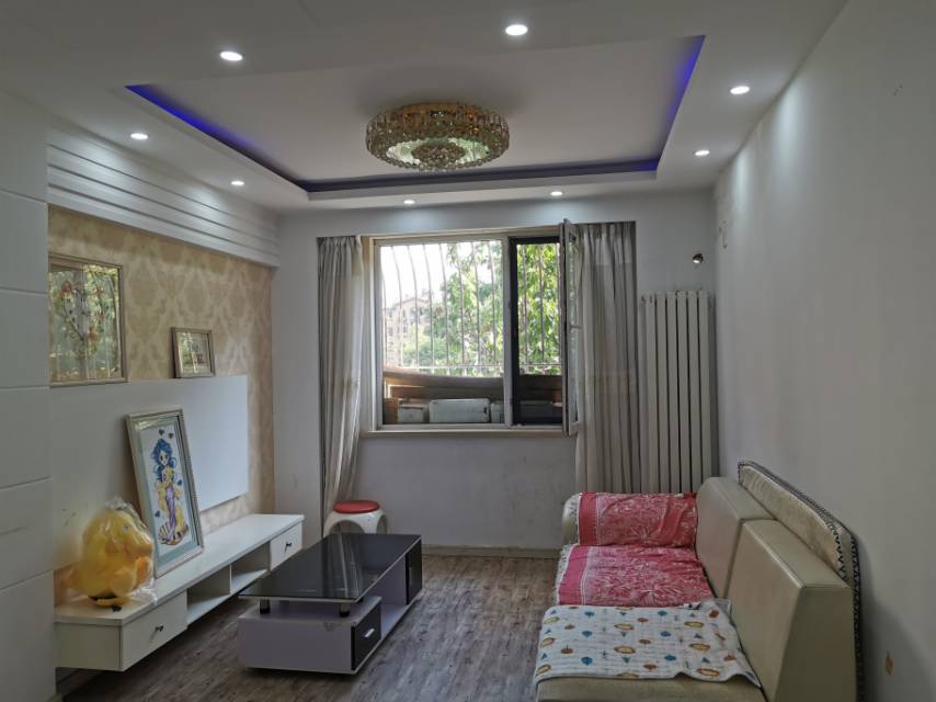 岭秀滨城 1居室 1650元/月