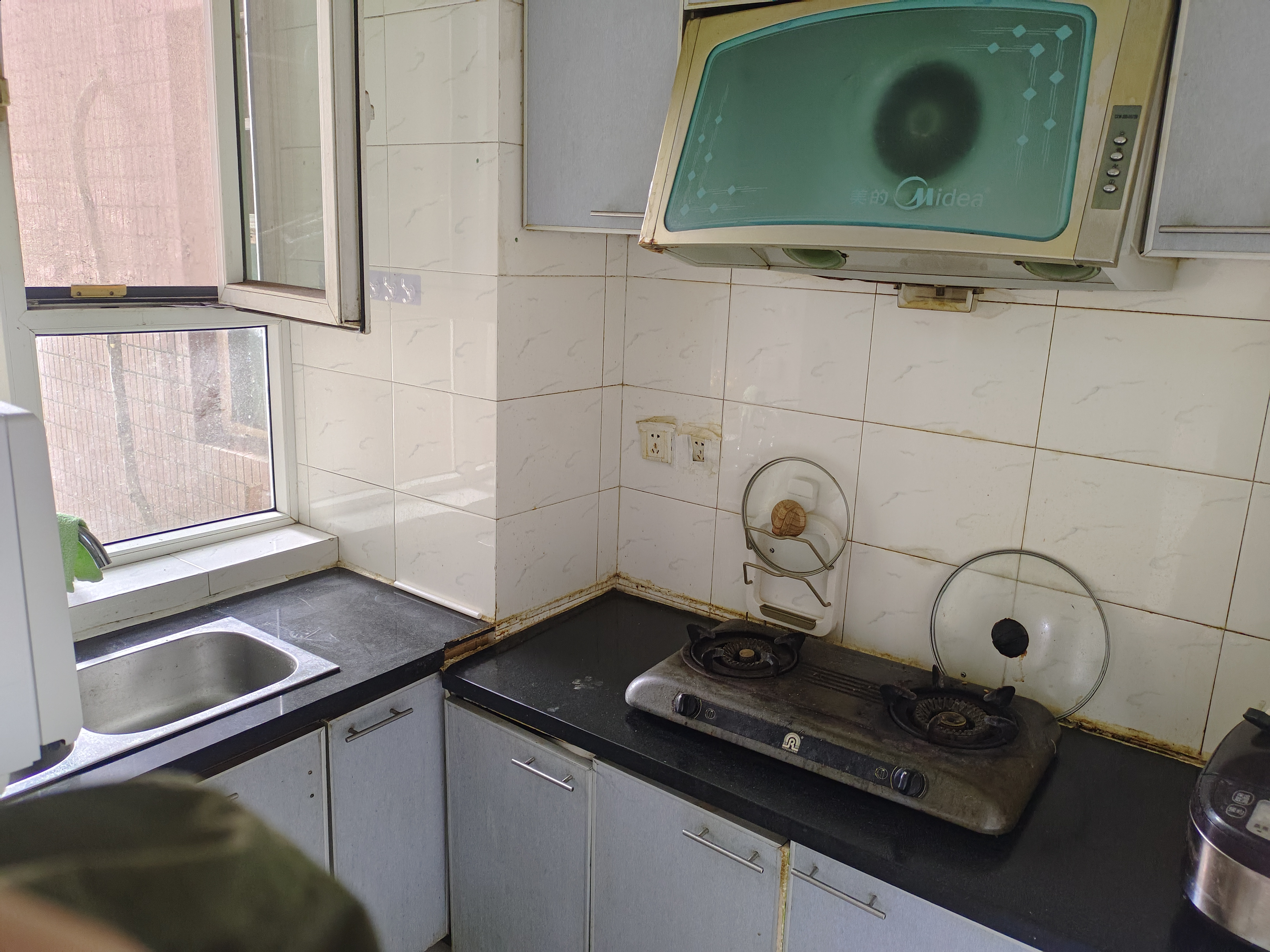 世纪皇冠 随时看房·