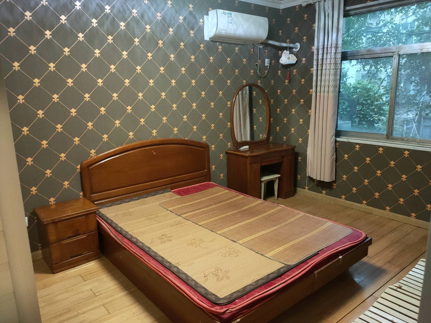 郑州工人疗养院家属院 随时看房·