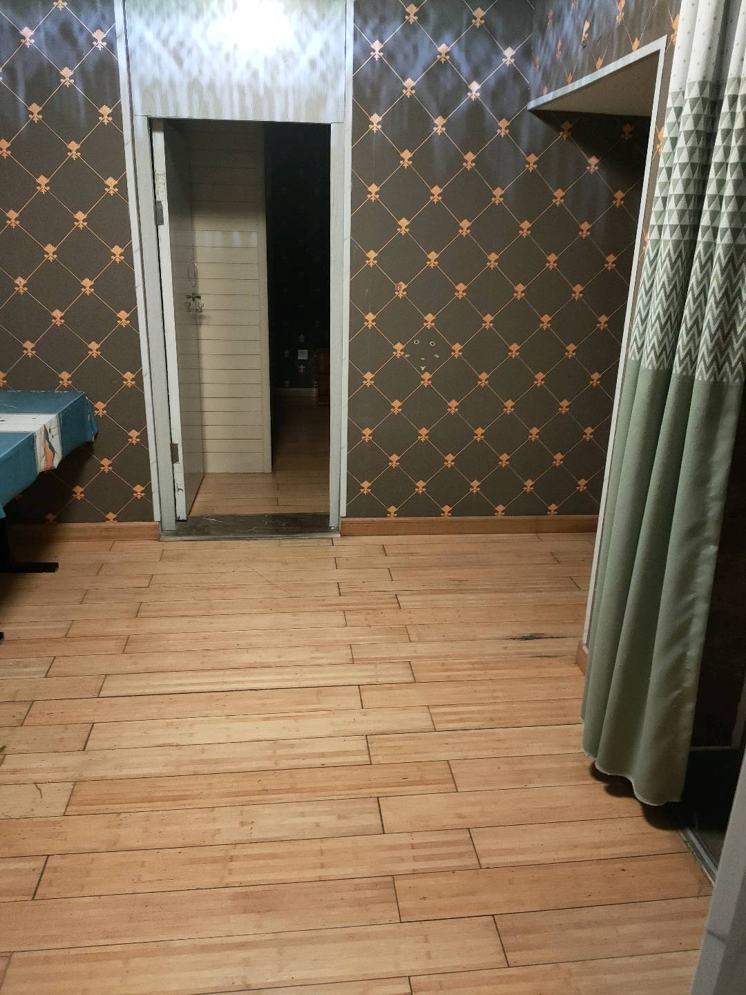 郑州工人疗养院家属院 2居室 1350元/月