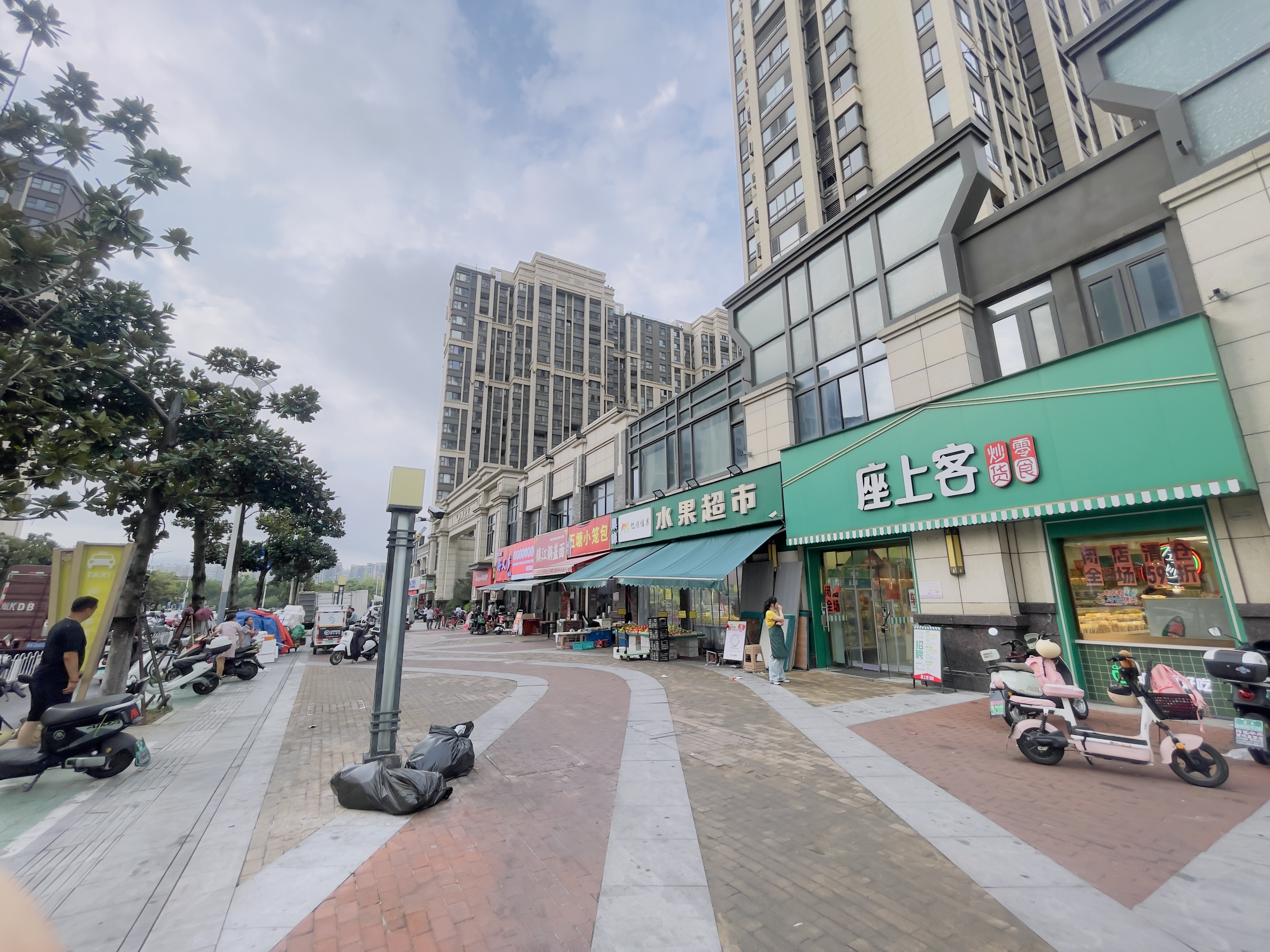 万达茂临街商铺 随时看房·