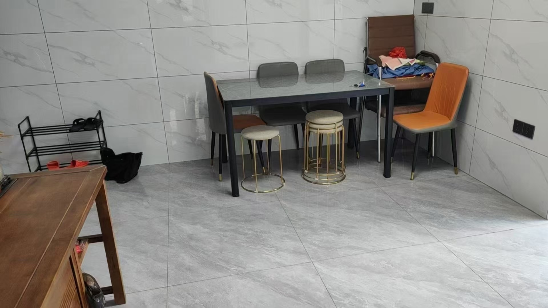 雷州市官茂村顺心楼 随时看房·