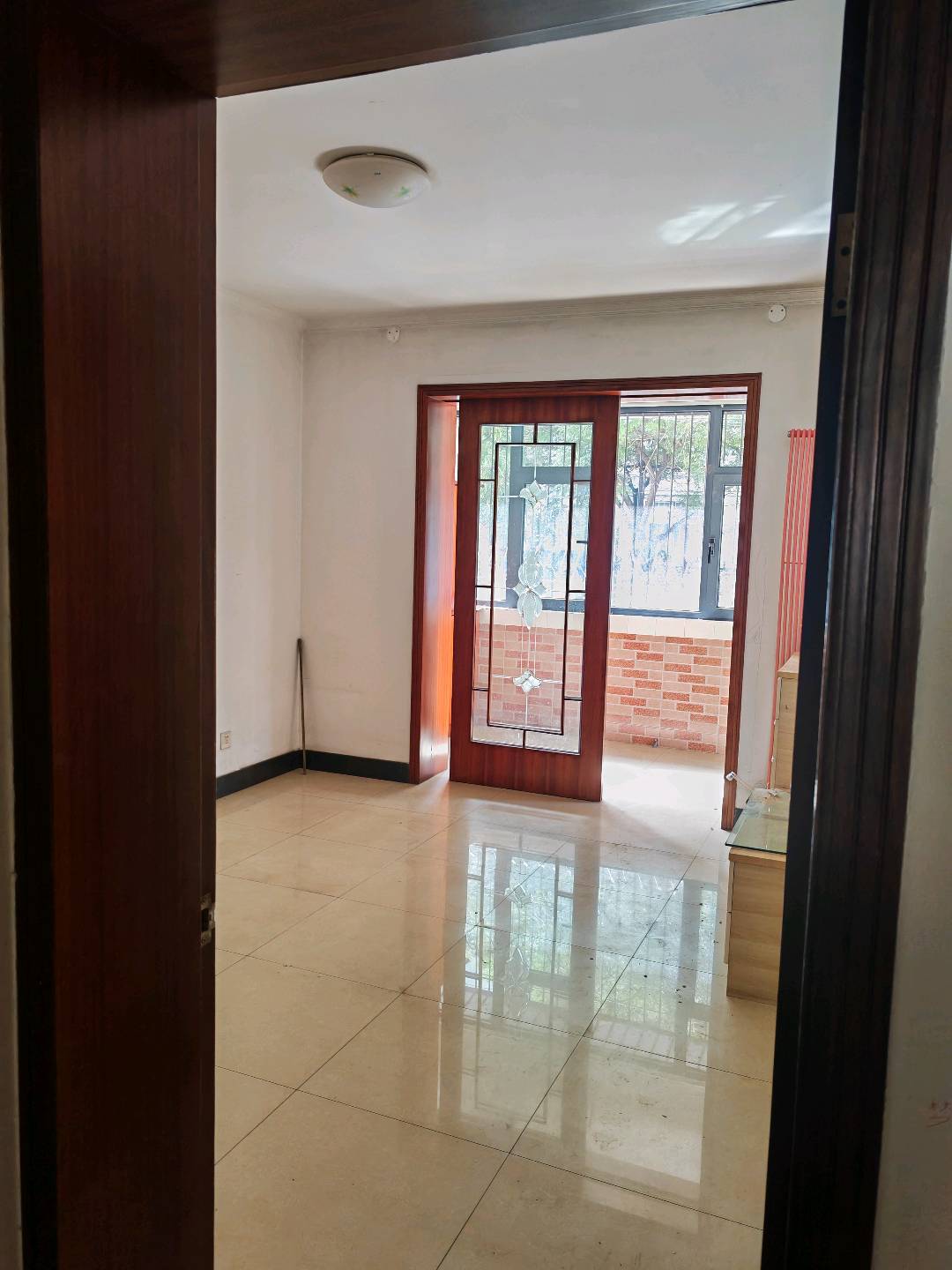 东风路东风苑小区 3居室 1500元/月