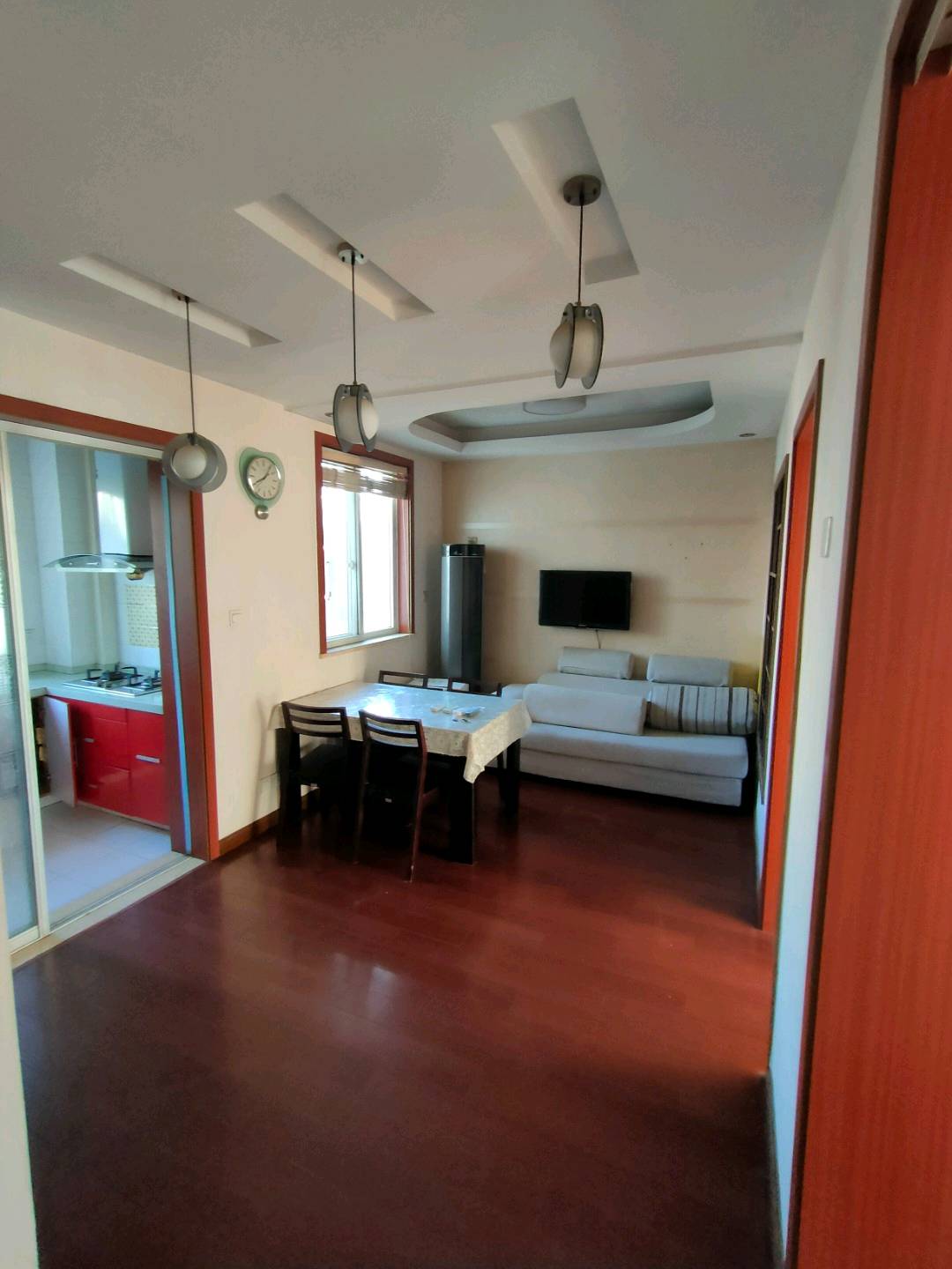 御苑家园 2居室 2400元/月