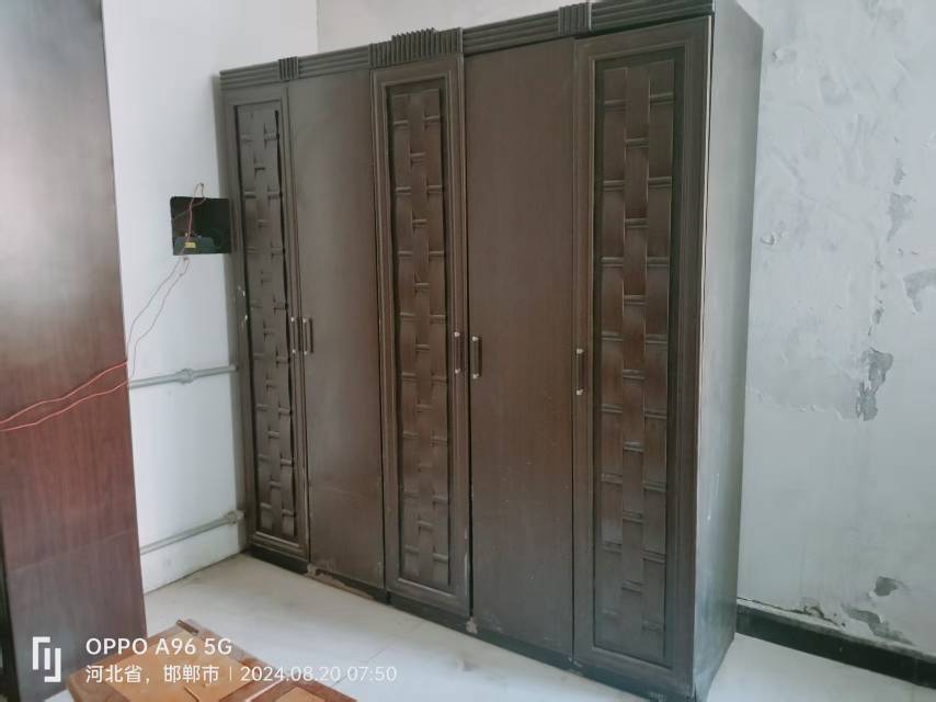 春光小区南门路西 随时看房·