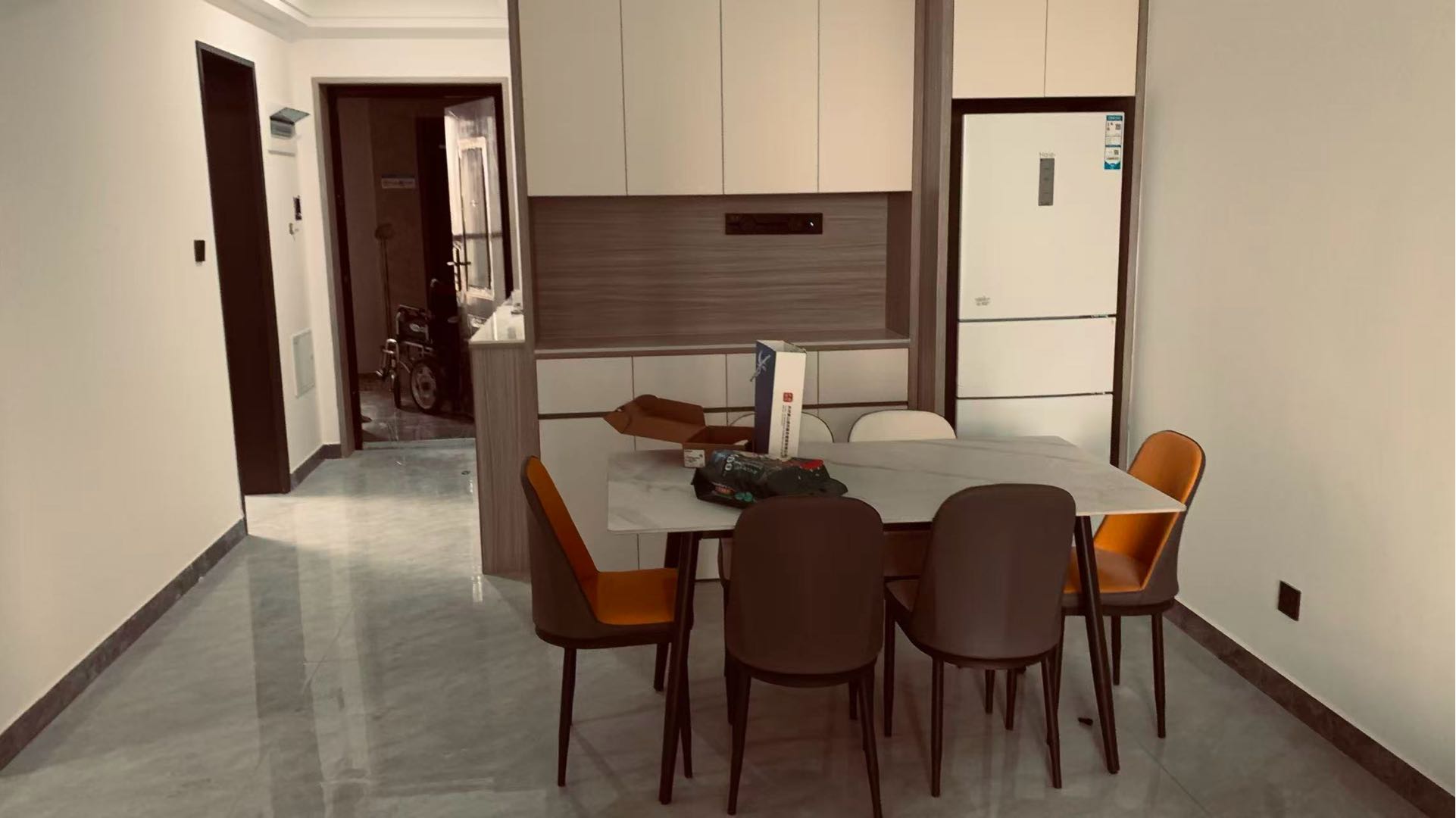 站文华庭东区 随时看房·