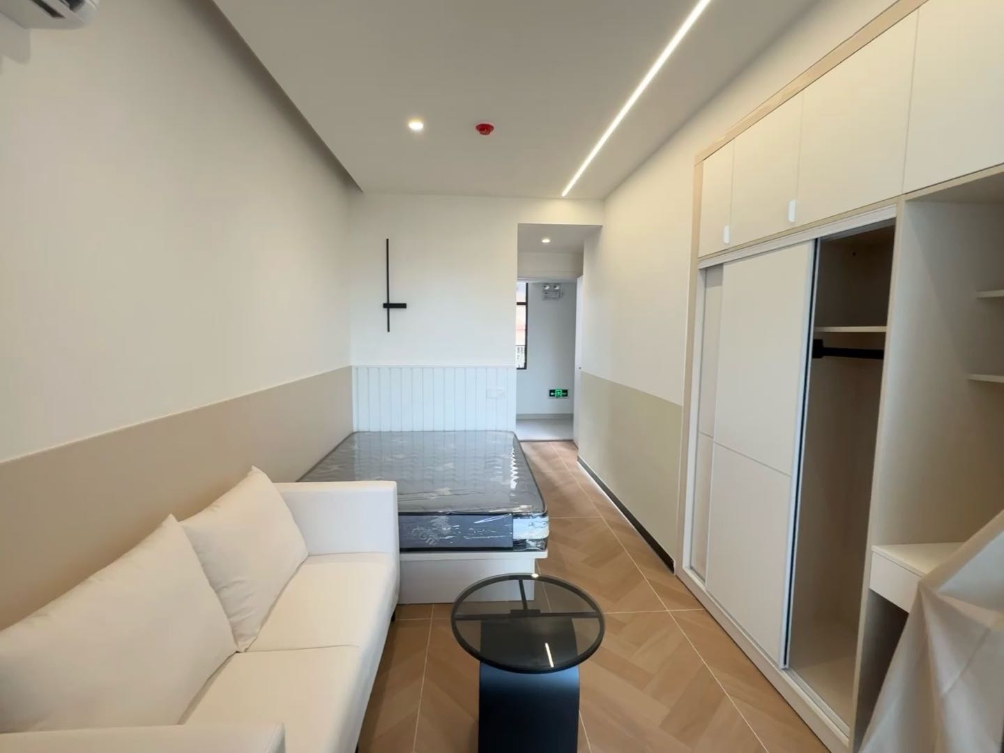 桃花园小区 随时看房·