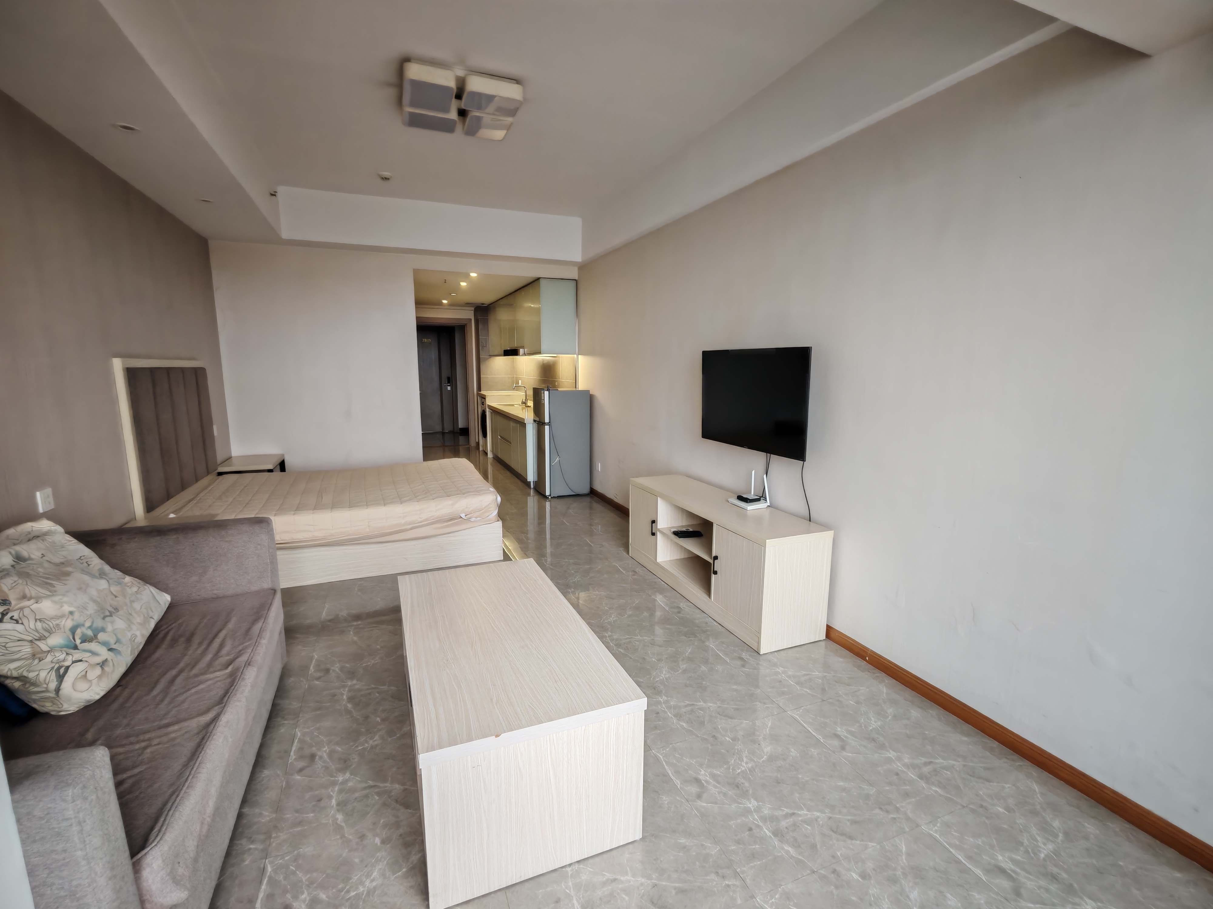 财富广场 随时看房·