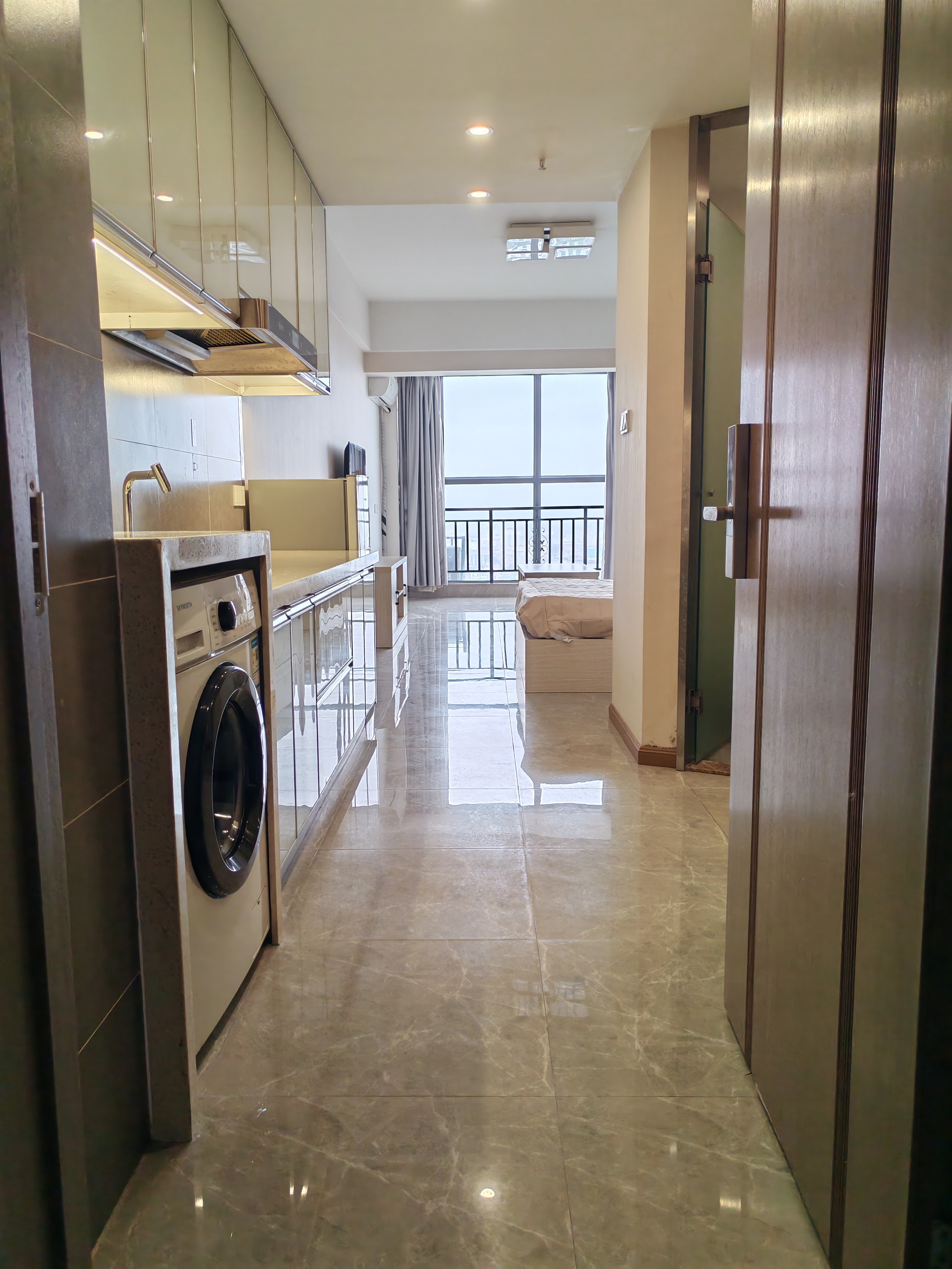 财富广场 随时看房·