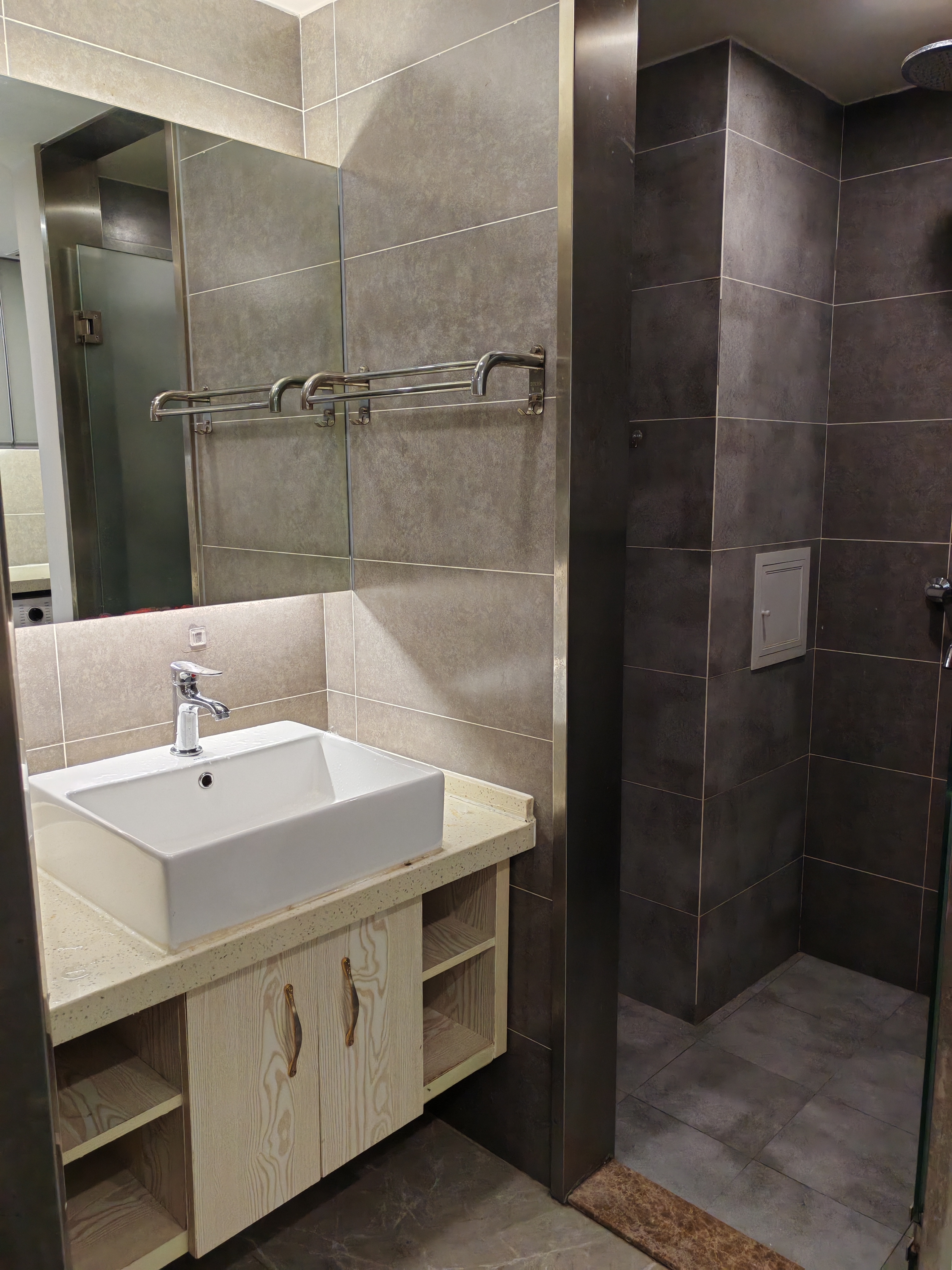 财富广场 随时看房·